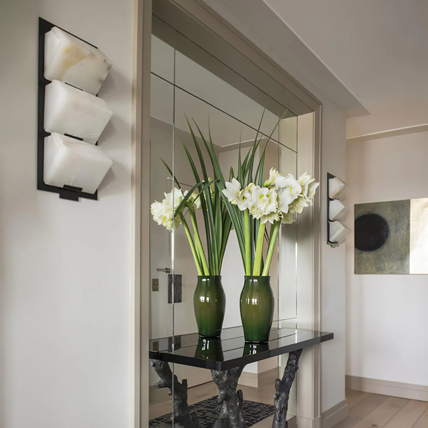Modern Alabaster Staircase Wall Lamp - Nuvé