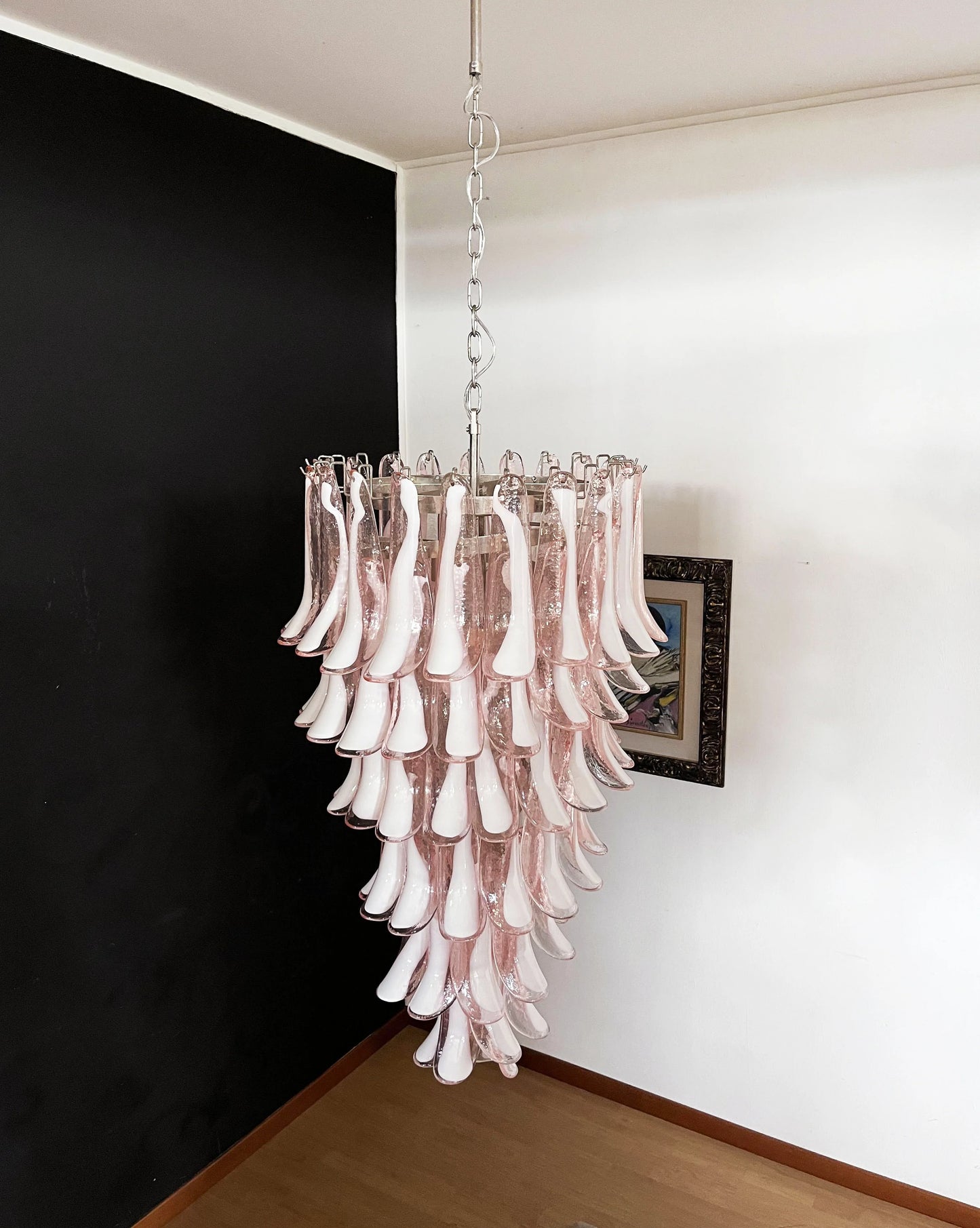 Petals Spiral Murano Pink Chandelier - Nuvé