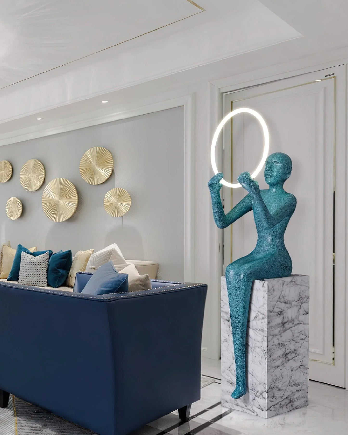Bella Sitting Sculpture Floor Lamp - Nuvé