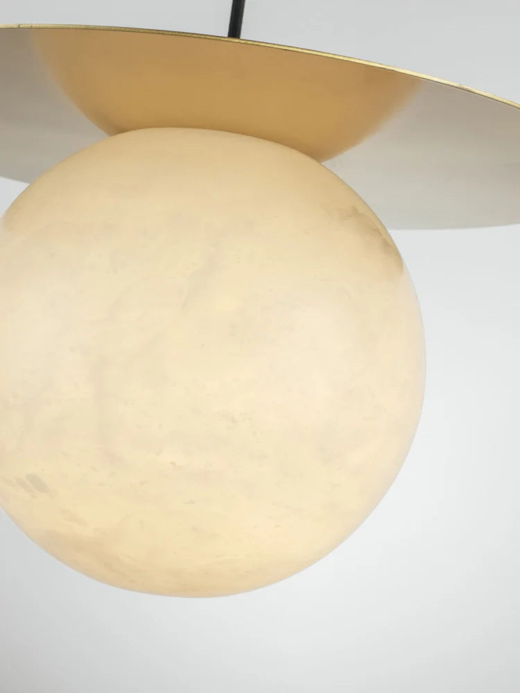 Borra Round Alabaster Pendant Light - Nuvé