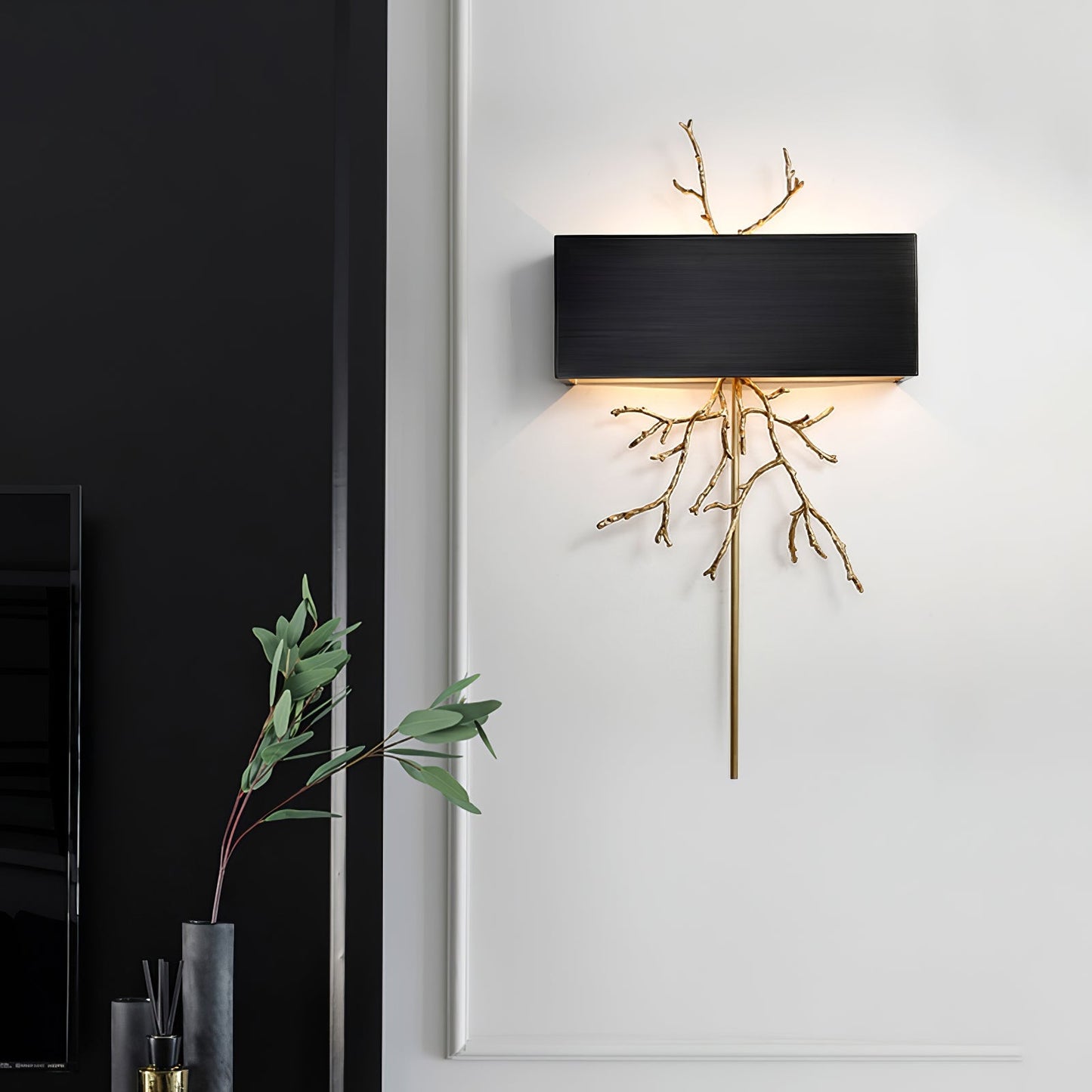 Brass Branch Wall Lamp - Nuvé