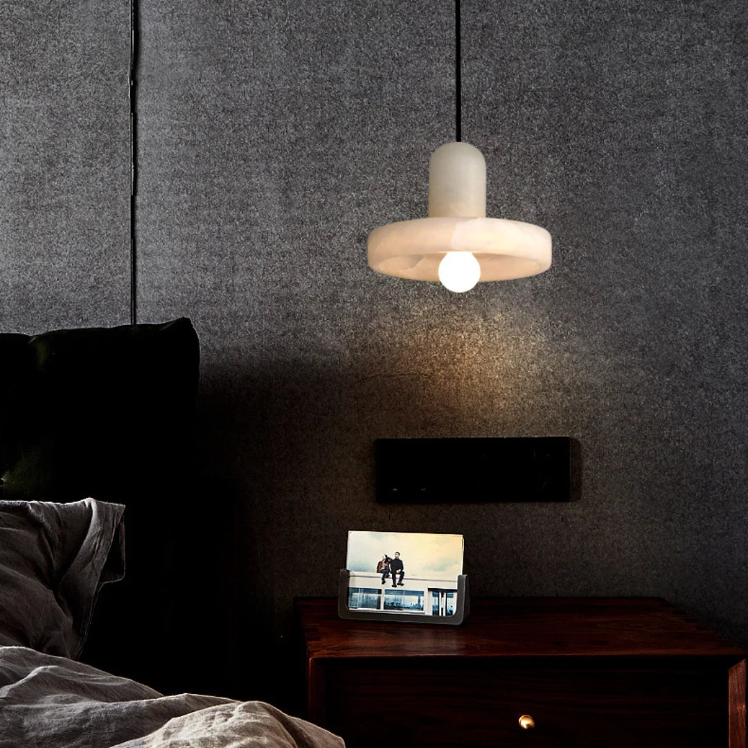 Carrara Alabaster Pendant Lamp - Nuvé