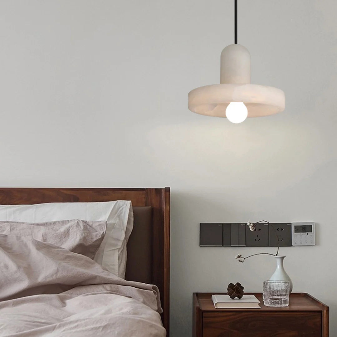 Carrara Alabaster Pendant Lamp - Nuvé