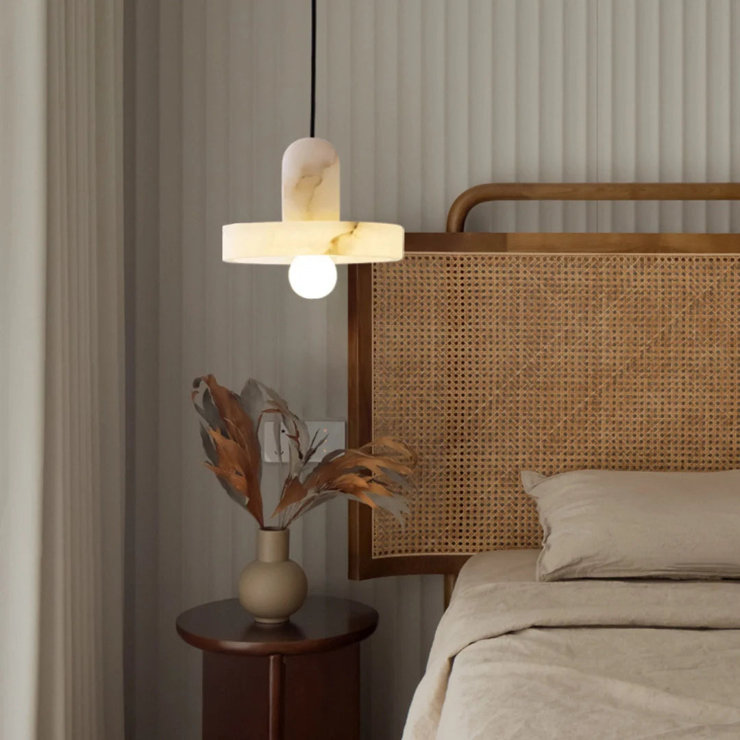 Carrara Alabaster Pendant Lamp - Nuvé