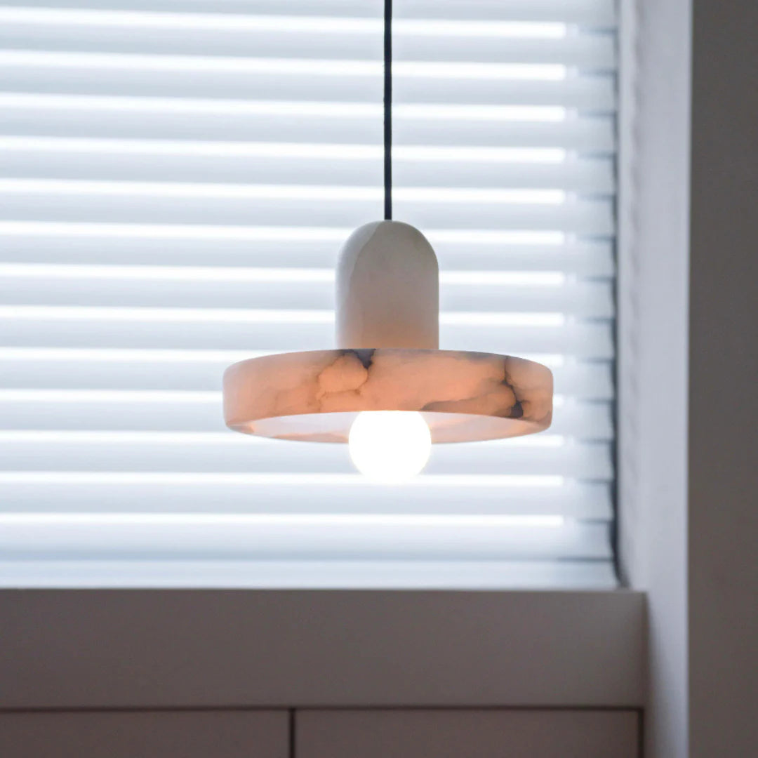 Carrara Alabaster Pendant Lamp - Nuvé