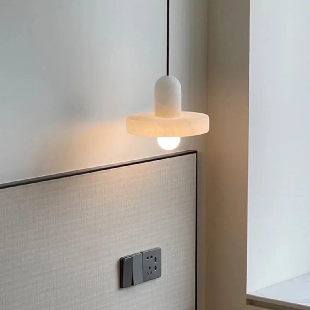 Carrara Alabaster Pendant Lamp - Nuvé