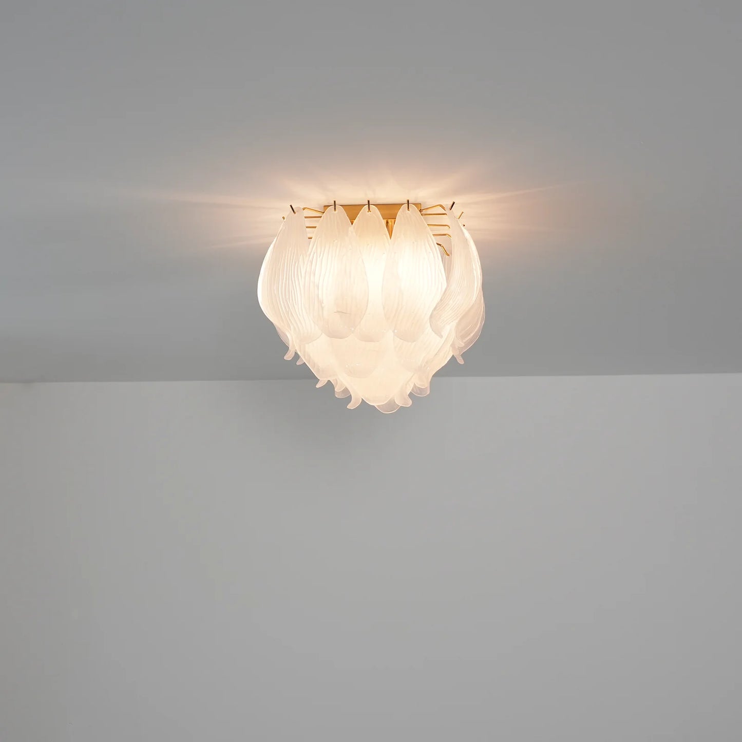 Carved Glass Leaves Murano Ceiling Lamp - Nuvé