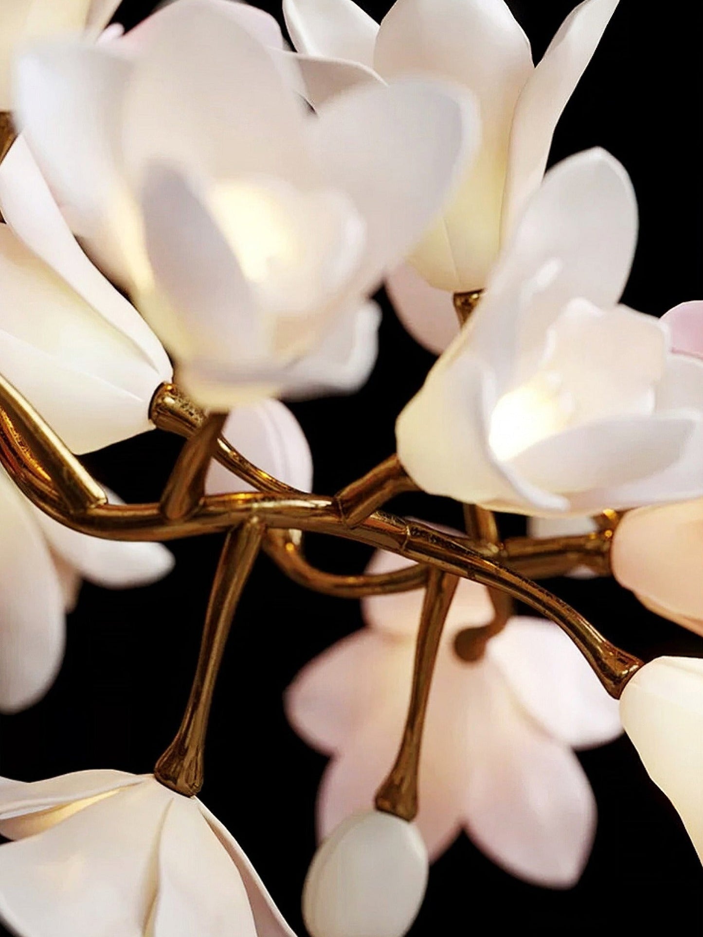 Circular Blossom Chandelier - Nuvé