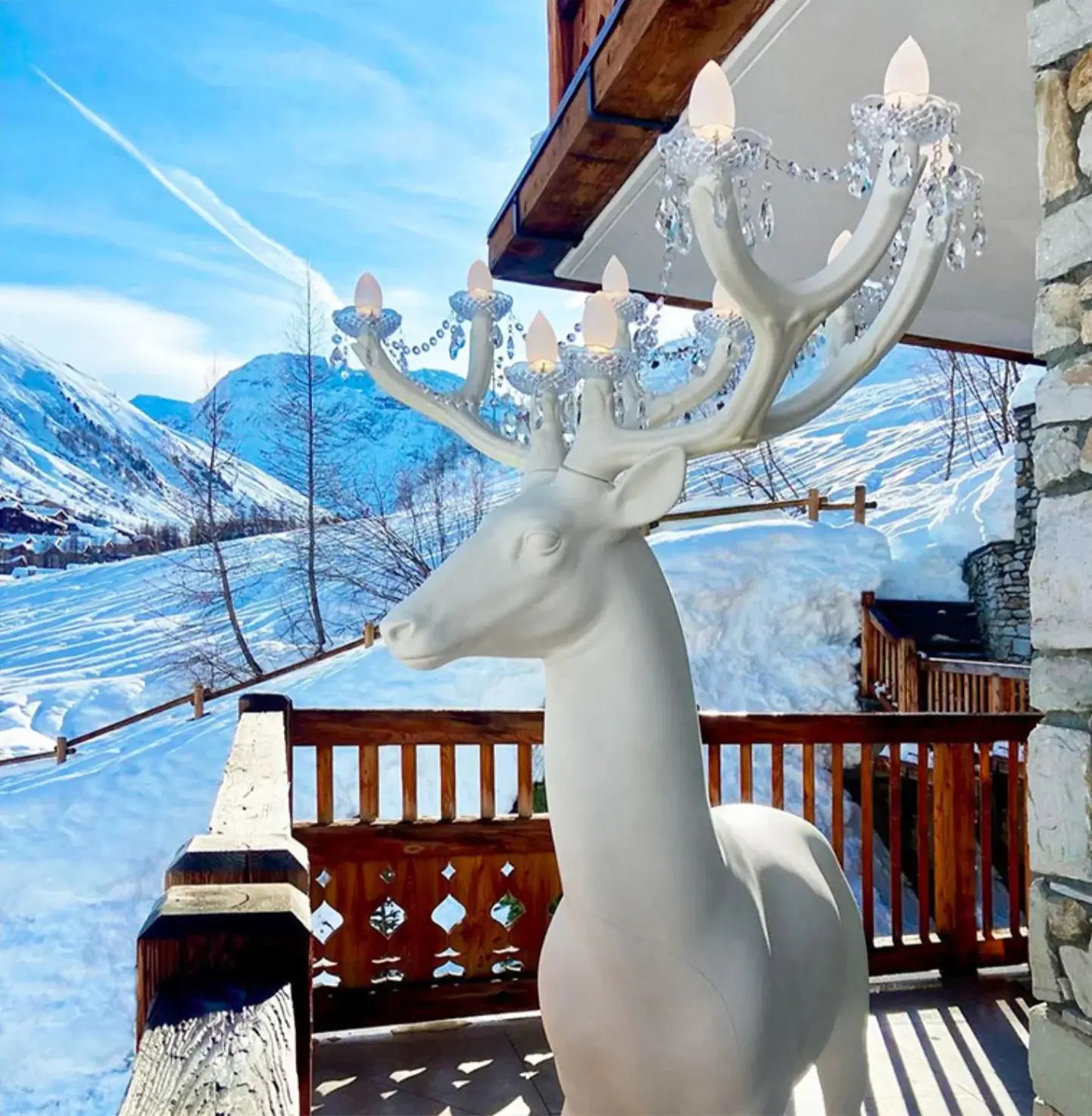 Deer Sculpture Floor Lamp - Nuvé