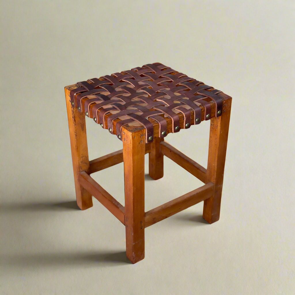 Escabel | Leather Woven Stool - Nuvé