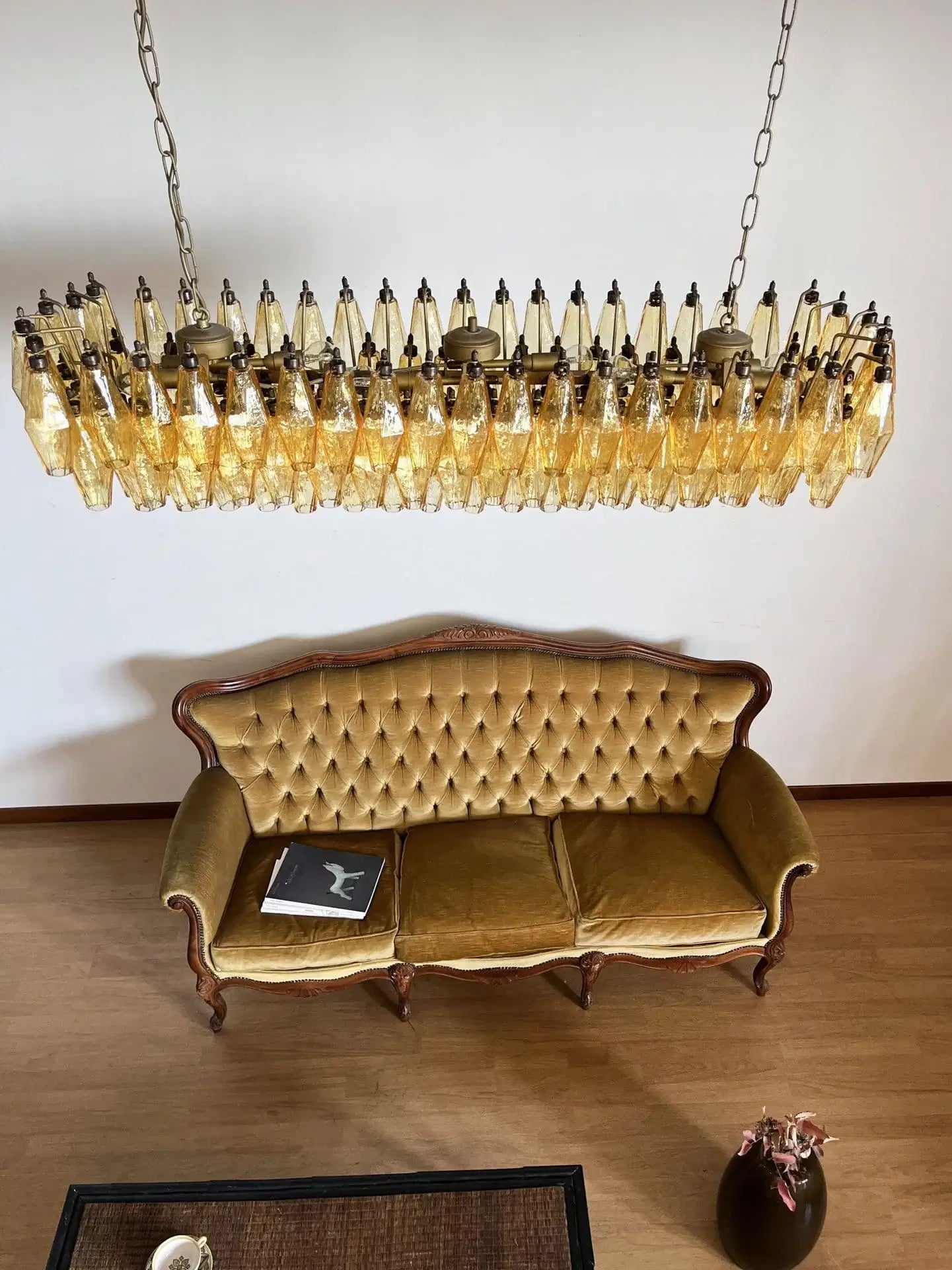 Elegant Amber Murano Poliedri Chandelier - Nuvé