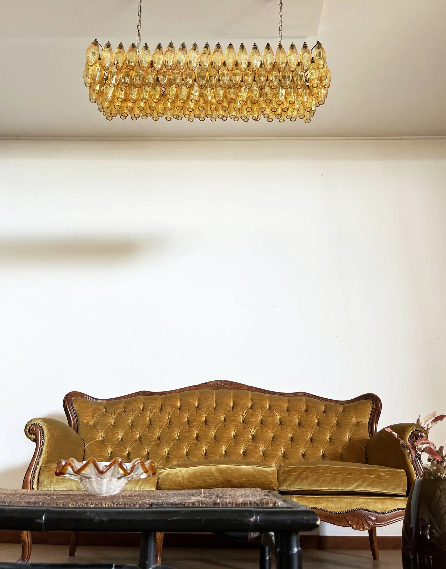 Elegant Amber Murano Poliedri Chandelier - Nuvé