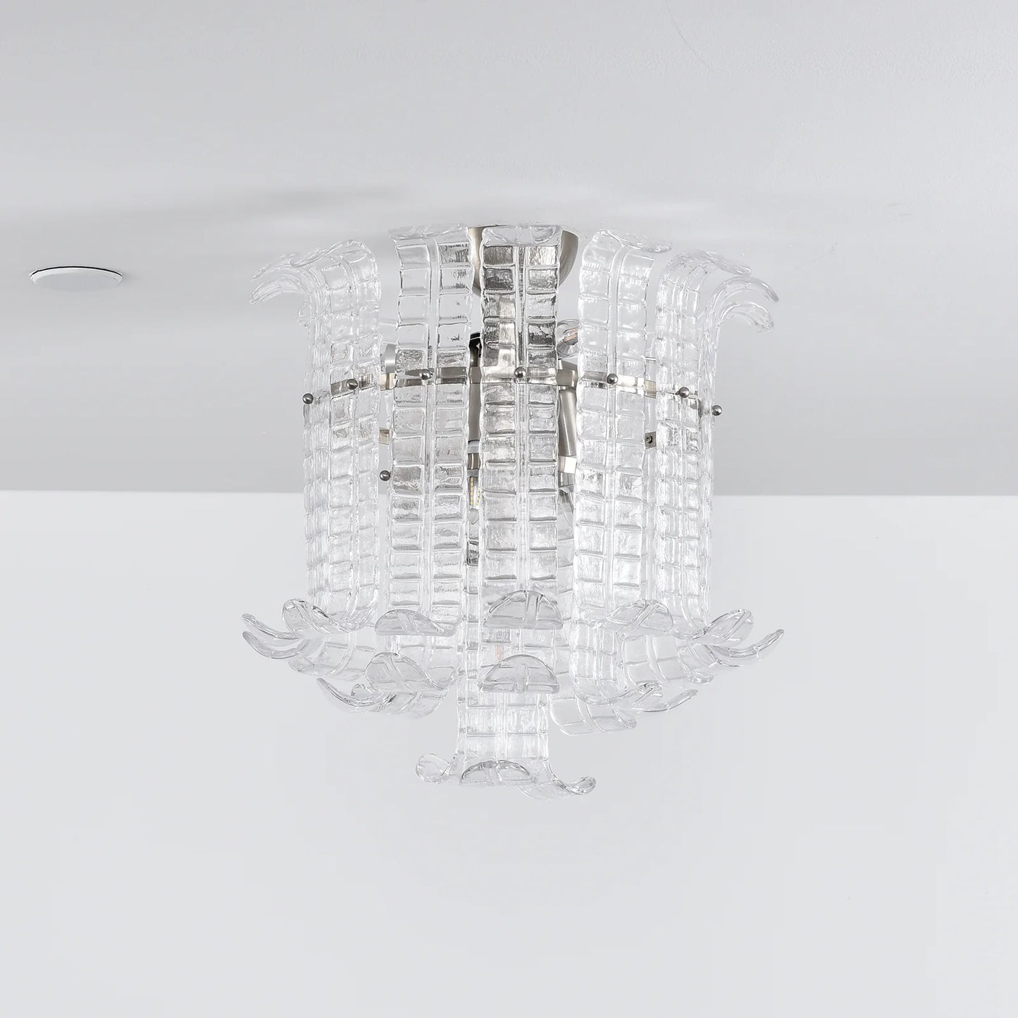 Elegant Murano Leaf Shaped Ceiling Lamp - Nuvé
