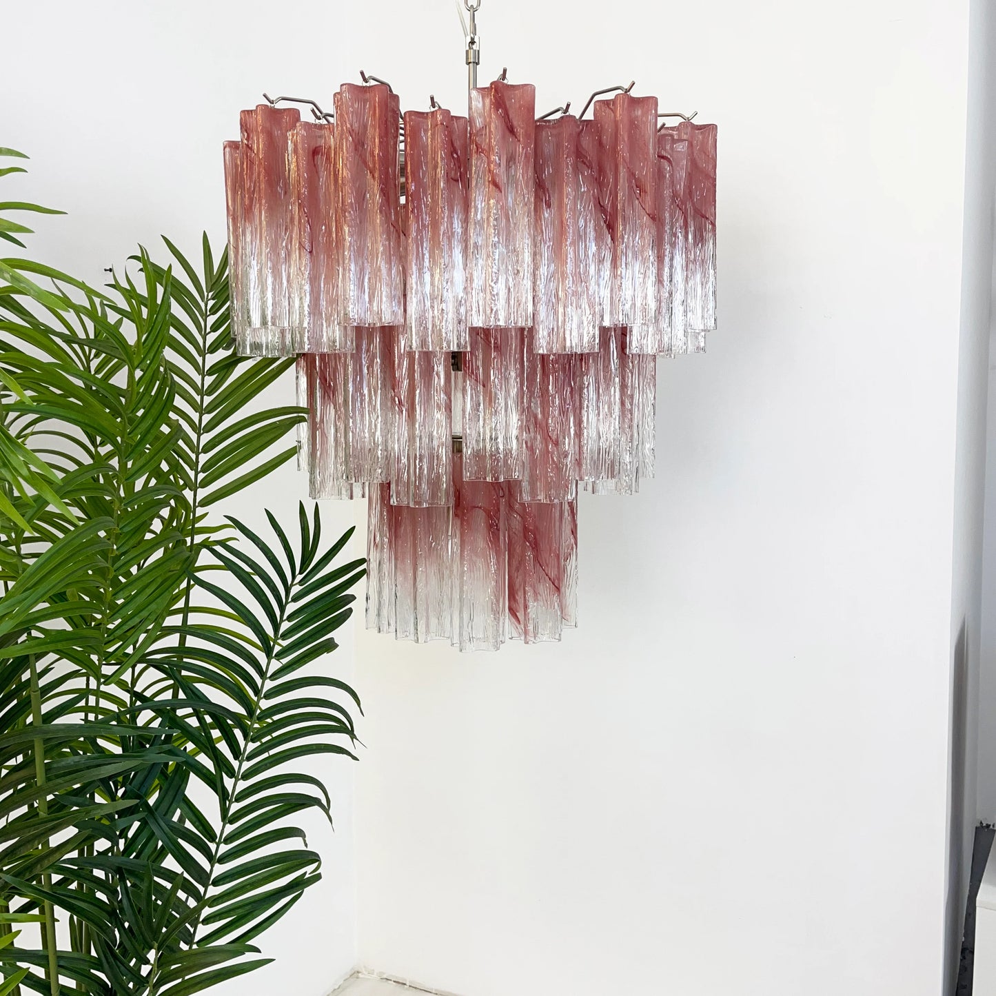 Elegant Murano Pink Rose Chandelier - Nuvé