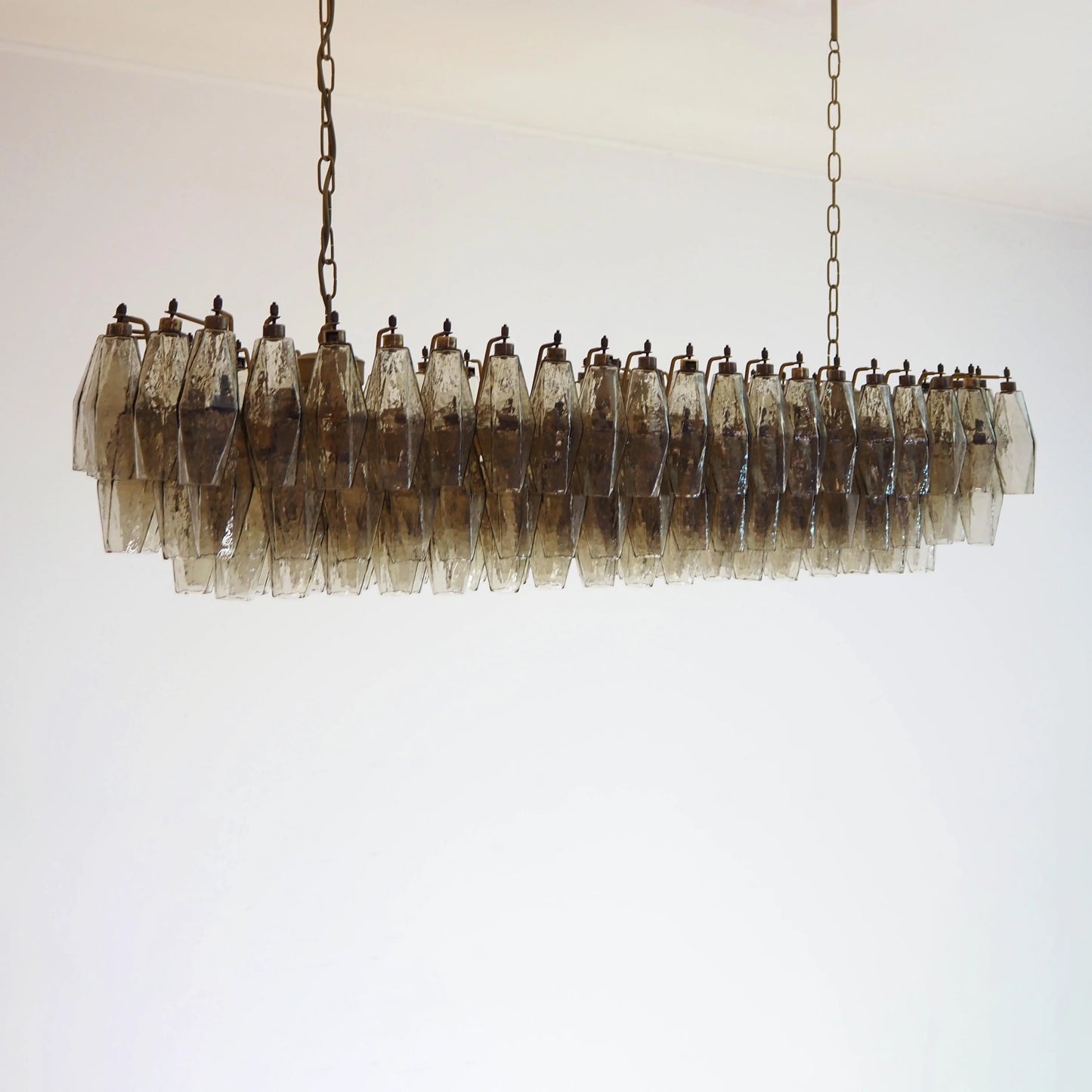 Elegant Smoked Murano Poliedri Chandelier - Nuvé