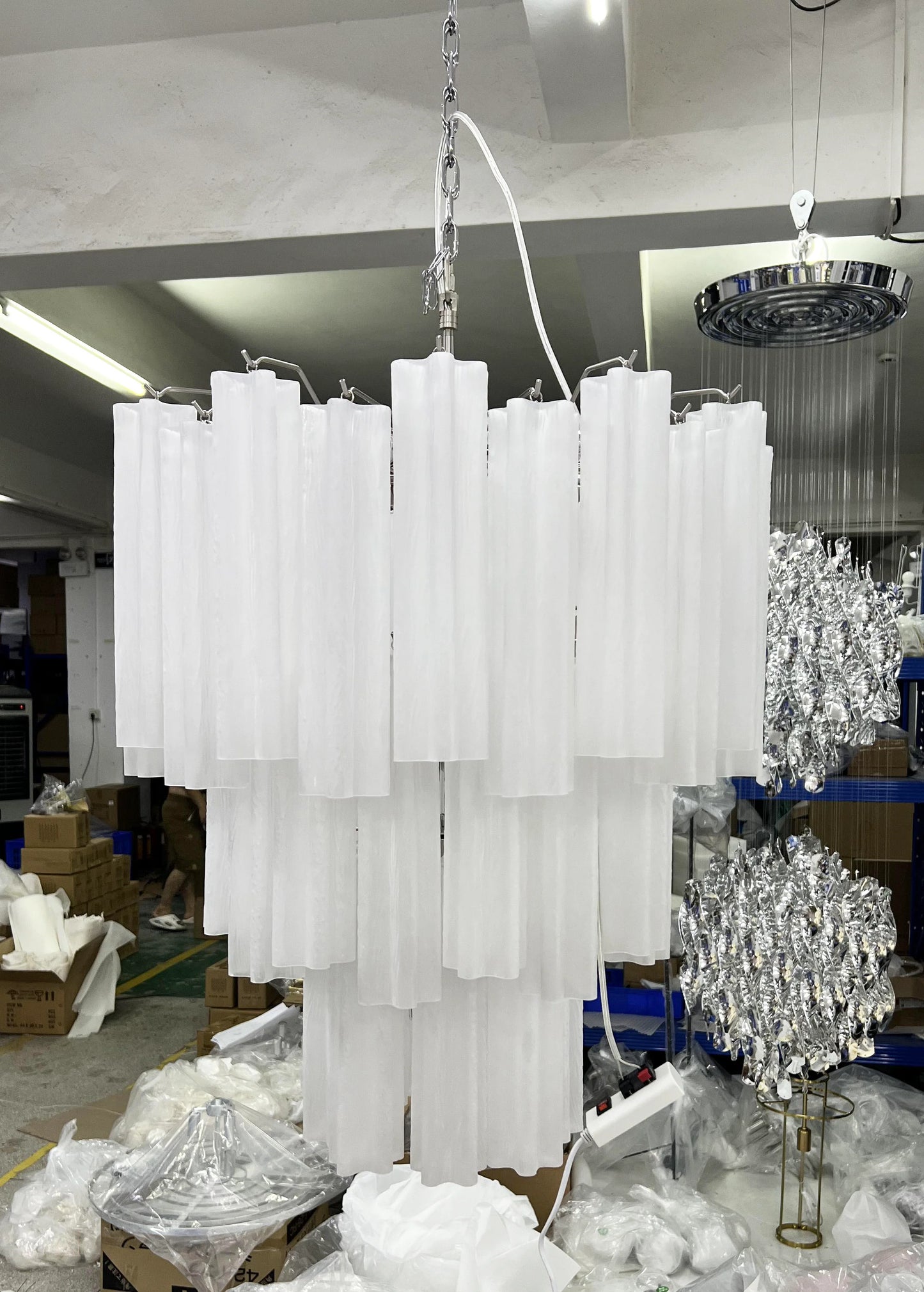 Elegant White Murano Glass Tube Chandelier - Nuvé