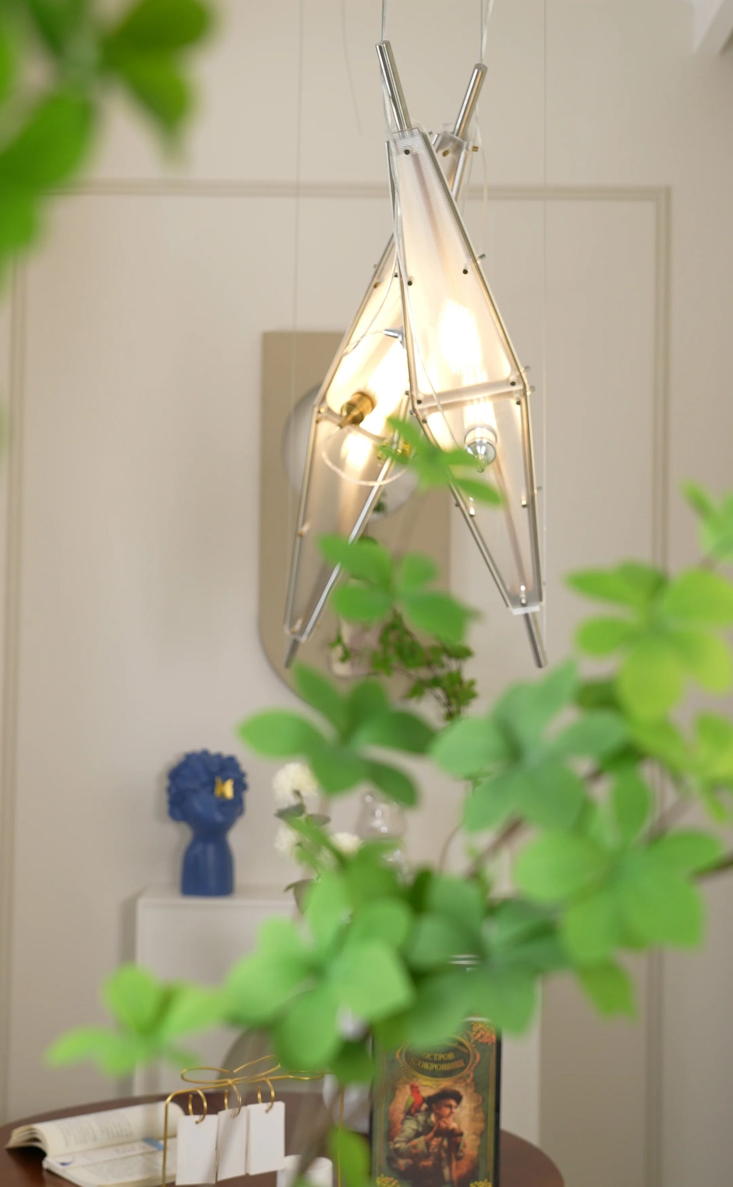 Fragment Modern Acrylic Pendant Lamp - Nuvé