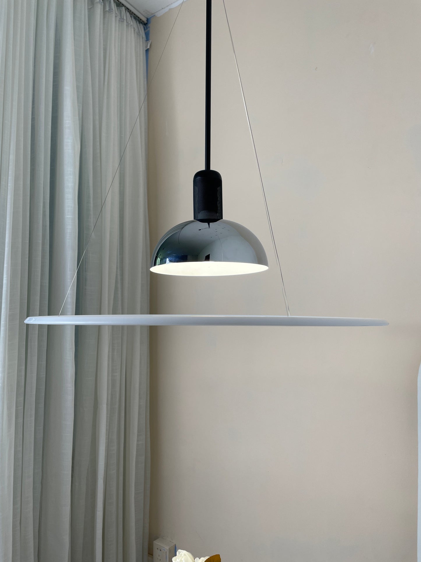 Acrylic Frisbi Pendant Light - Nuvé