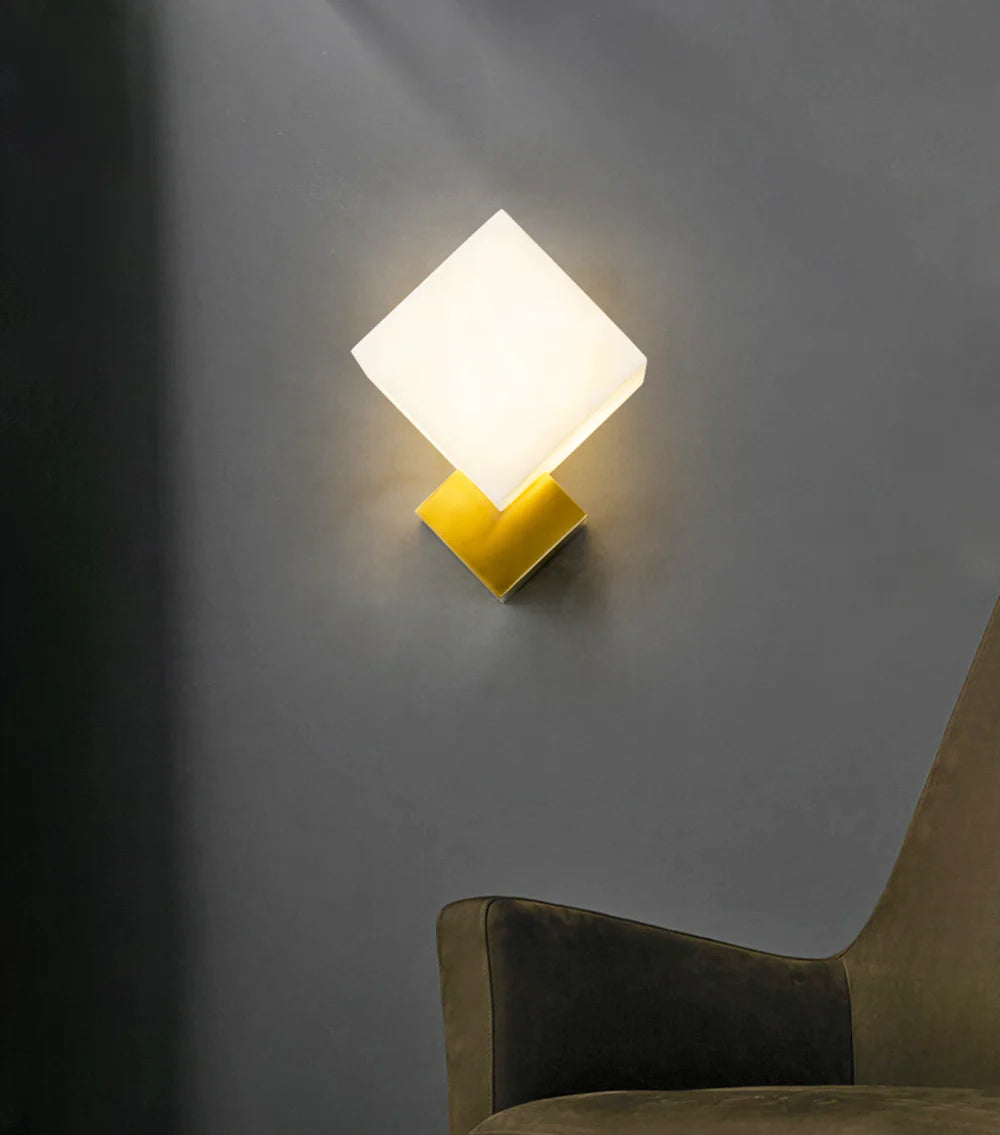 Alabaster Gatsby Wall Sconce - Nuvé