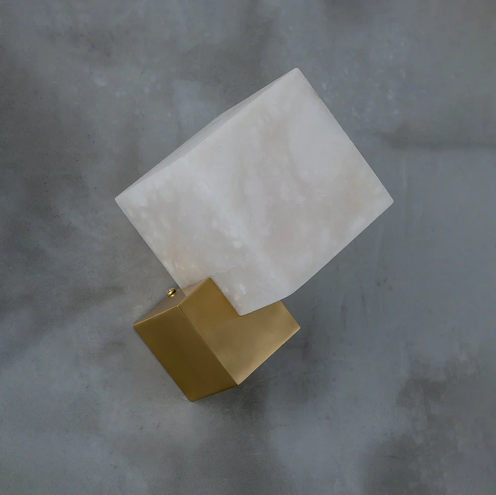 Alabaster Gatsby Wall Sconce - Nuvé