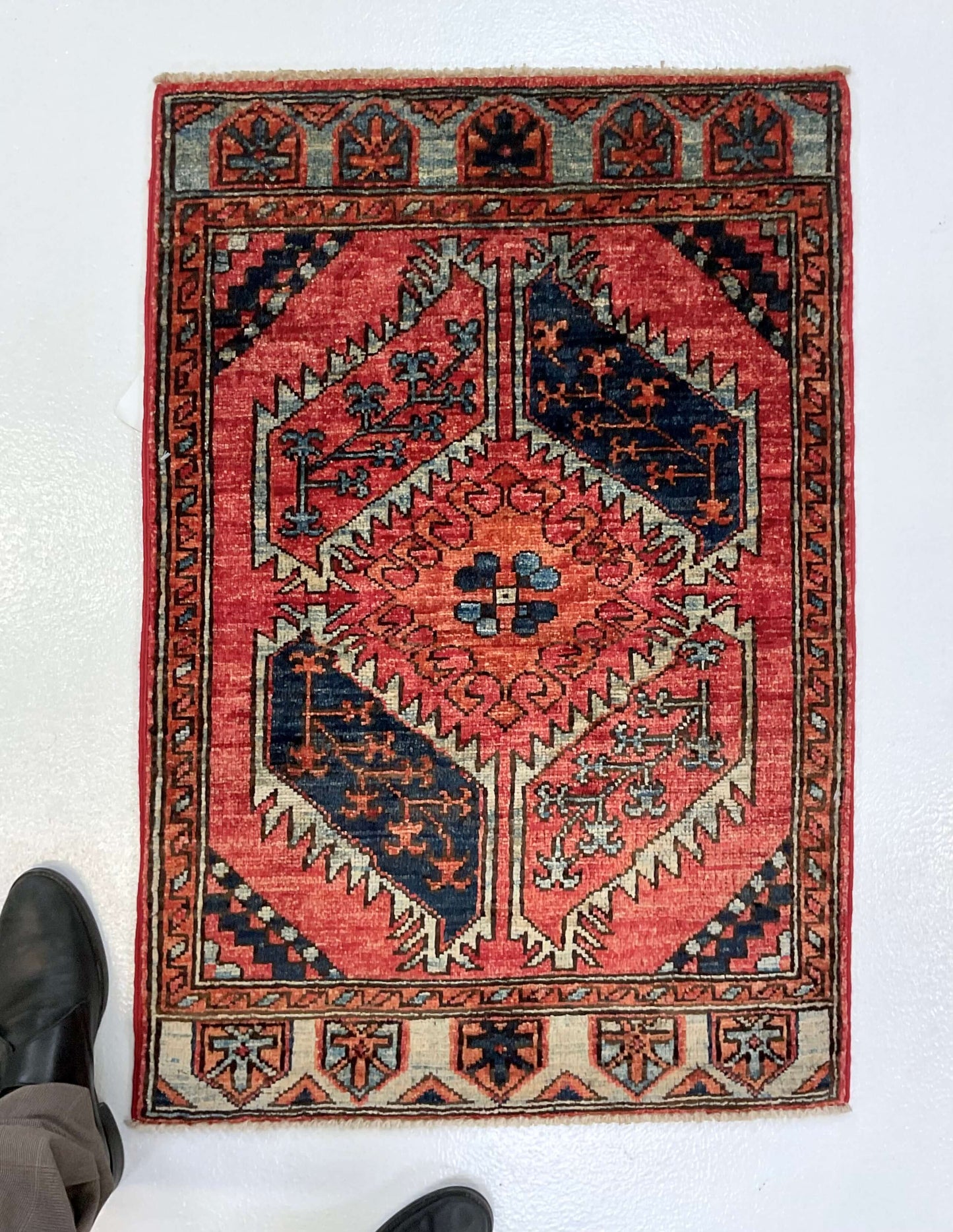Afghan Ersari Turkomen (2'01"x3'01") red/blue - Nuvé