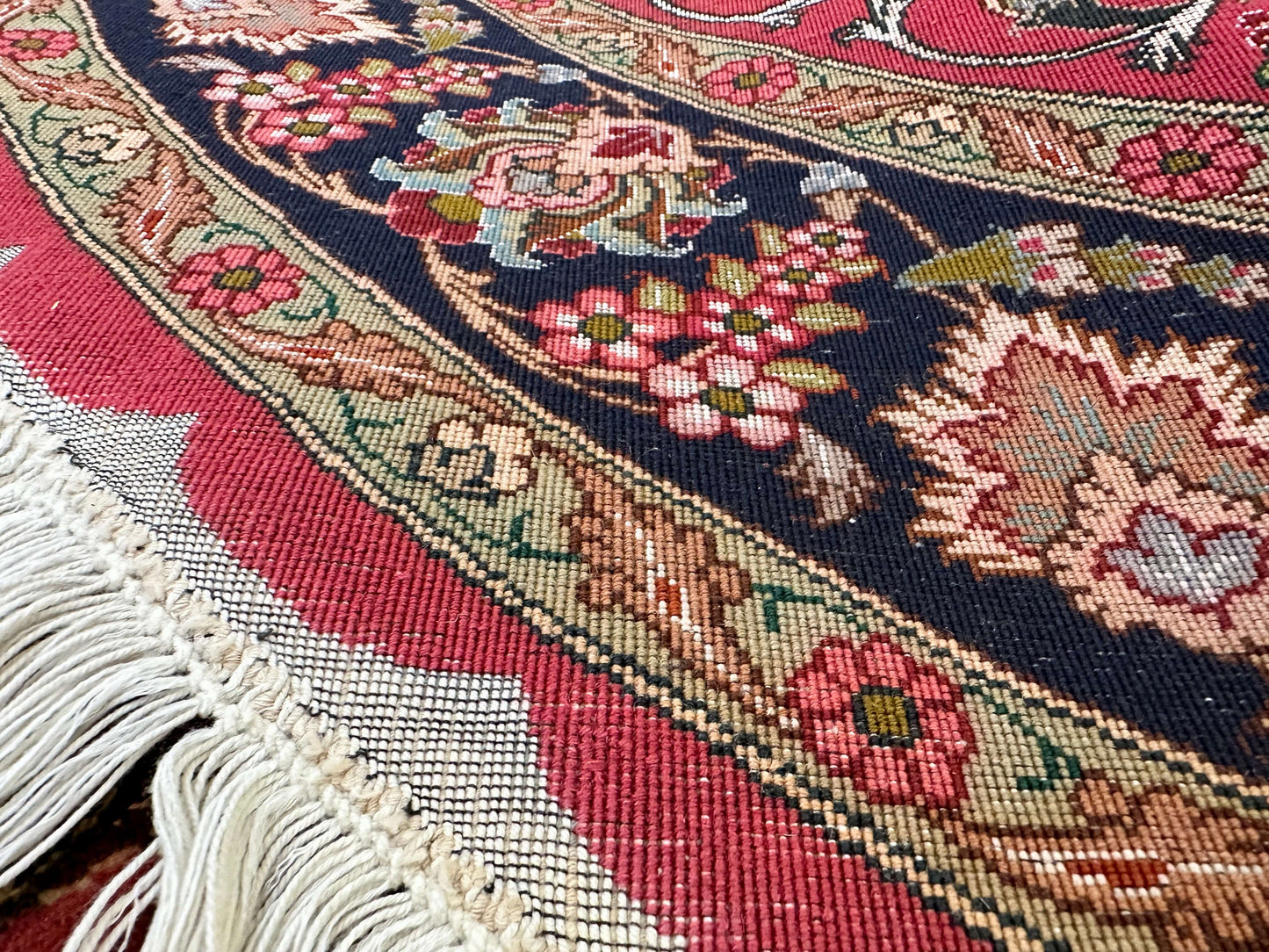 Vintage Persian Tabriz Wool/Silk (4'10"Round) dk.rose/black - Nuvé