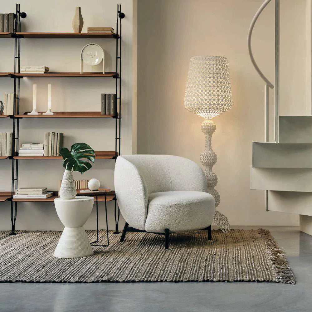 Simple Kabuki Acrylic Floor Lamp - Nuvé