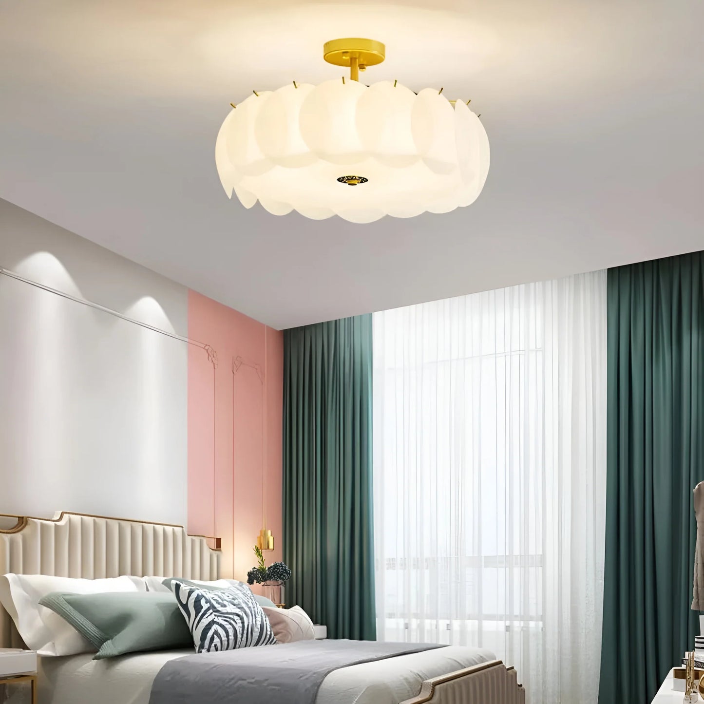 Light Luxury Round Glass Ceiling Lamp - Nuvé