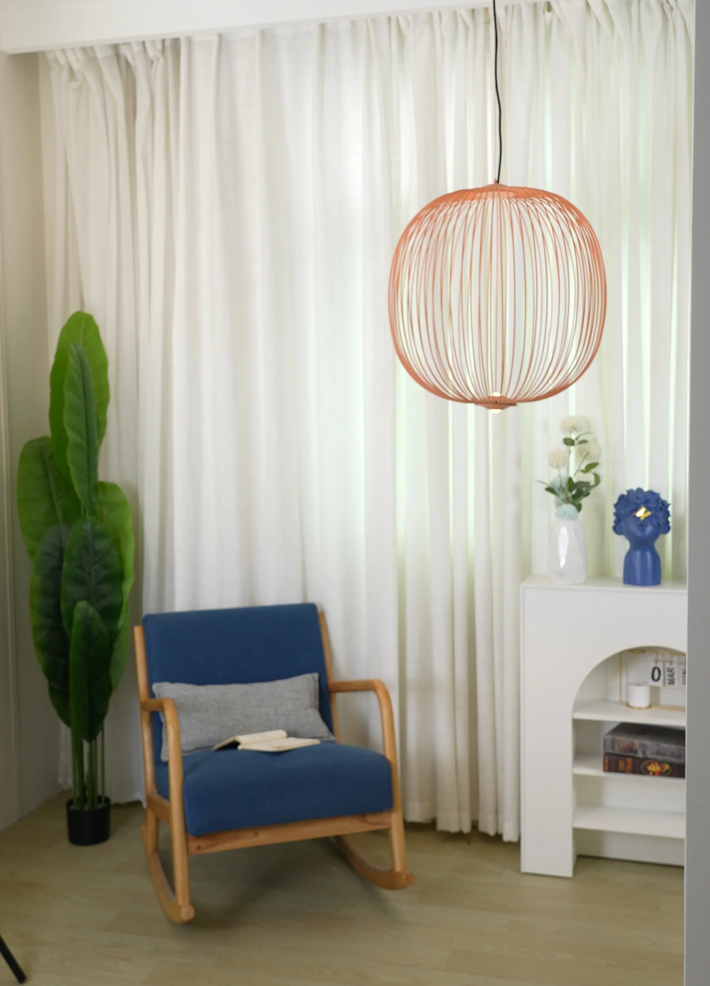Lightweight Spokes Shaped Pendant Lamp - Nuvé