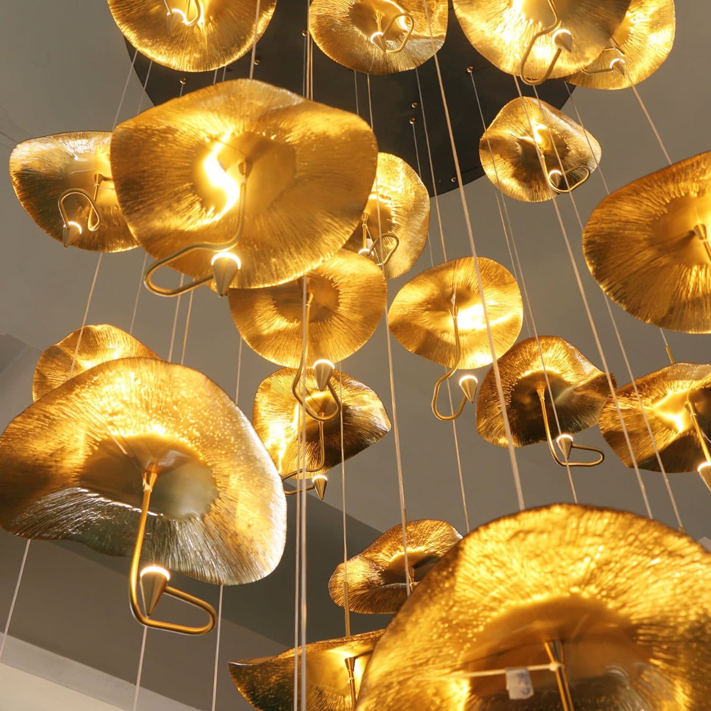 Lotus Leaf Chandelier - Nuvé