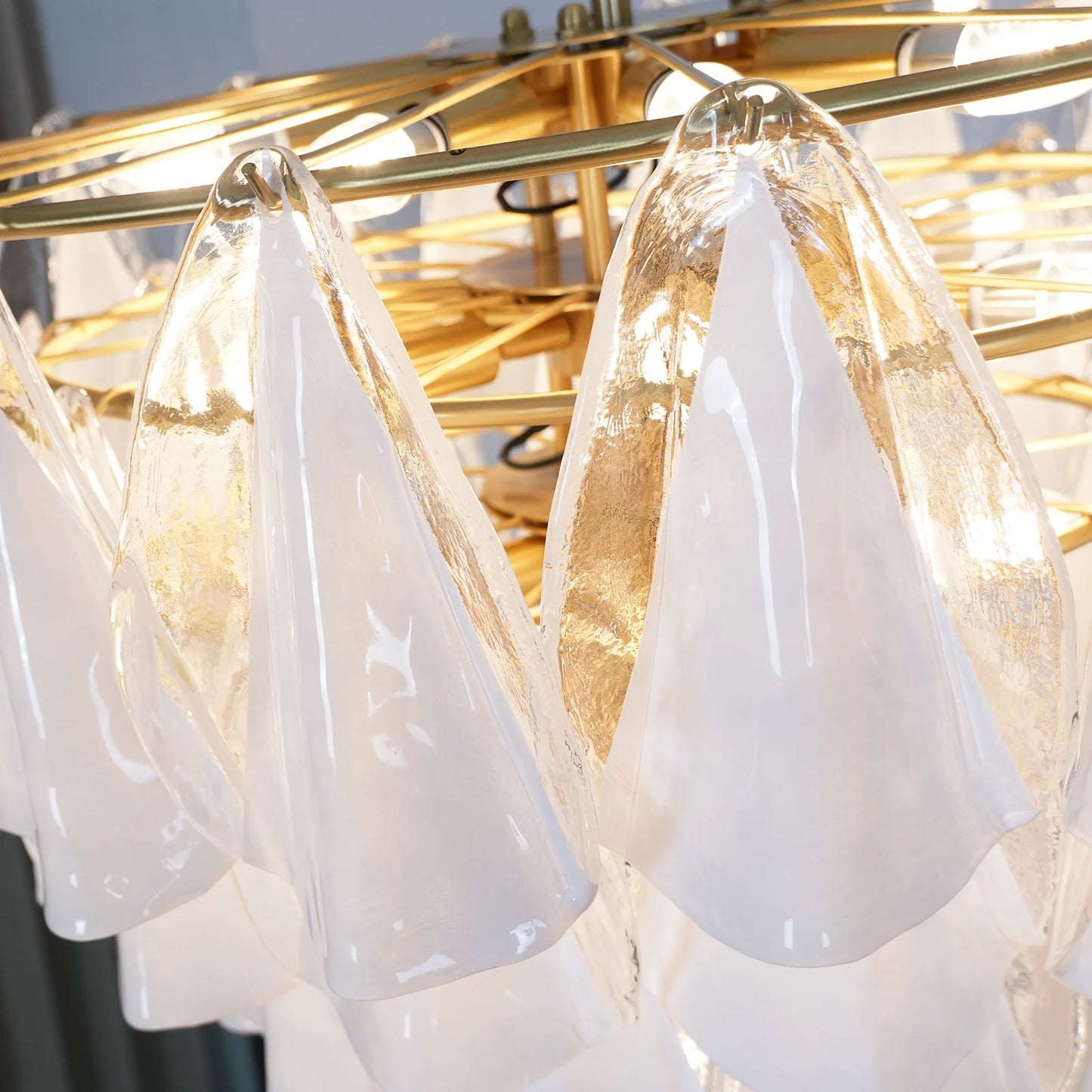 Lunara Murano Glass Chandelier - Nuvé