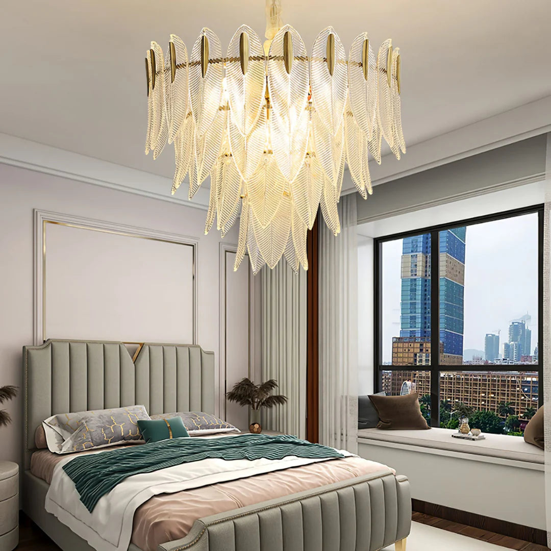 Marilyn Glass Feathers Chandelier - Nuvé