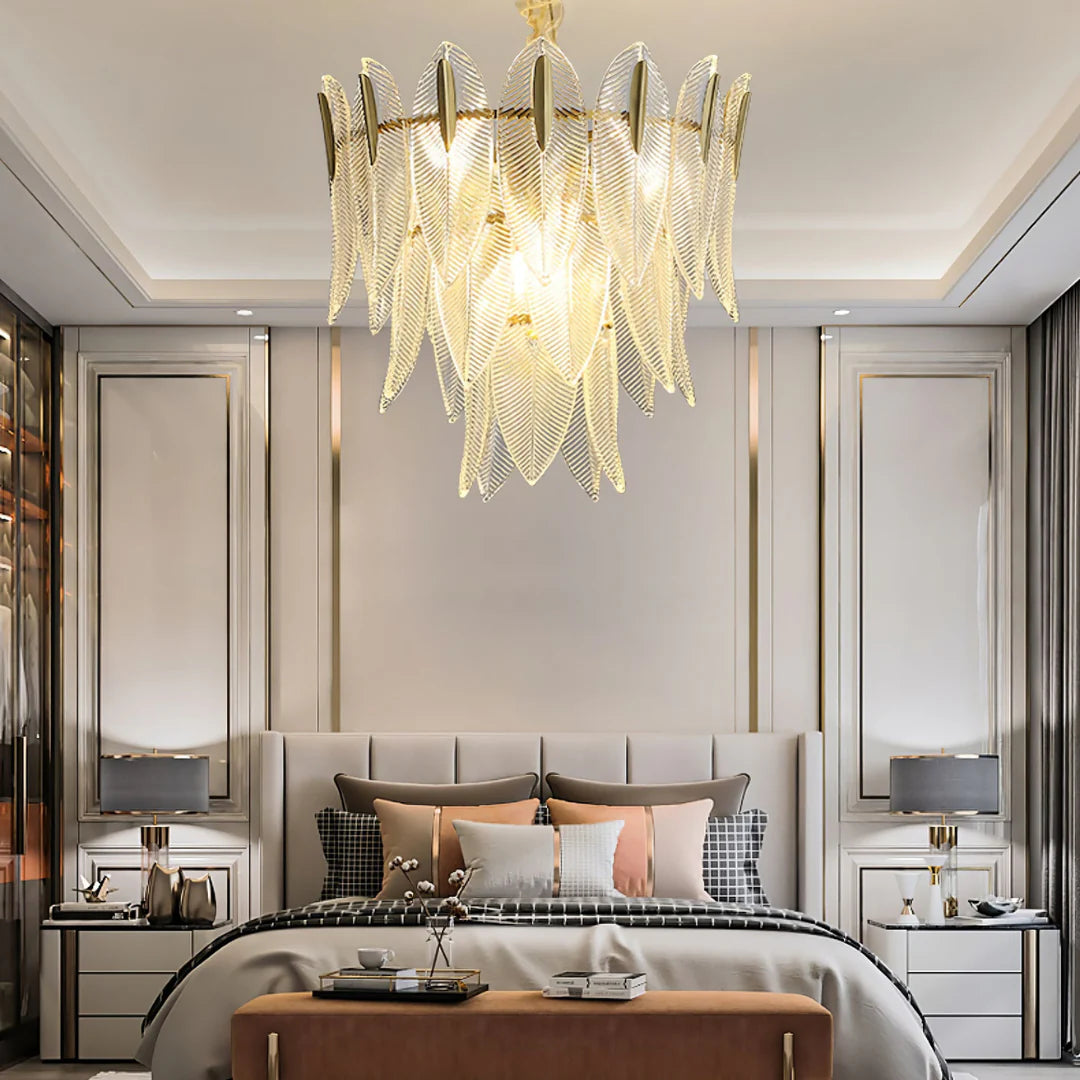 Marilyn Glass Feathers Chandelier - Nuvé