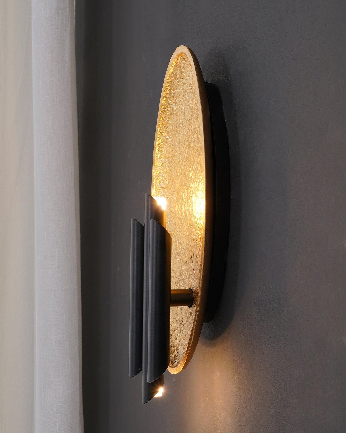 Metal Wall Sconce - Nuvé