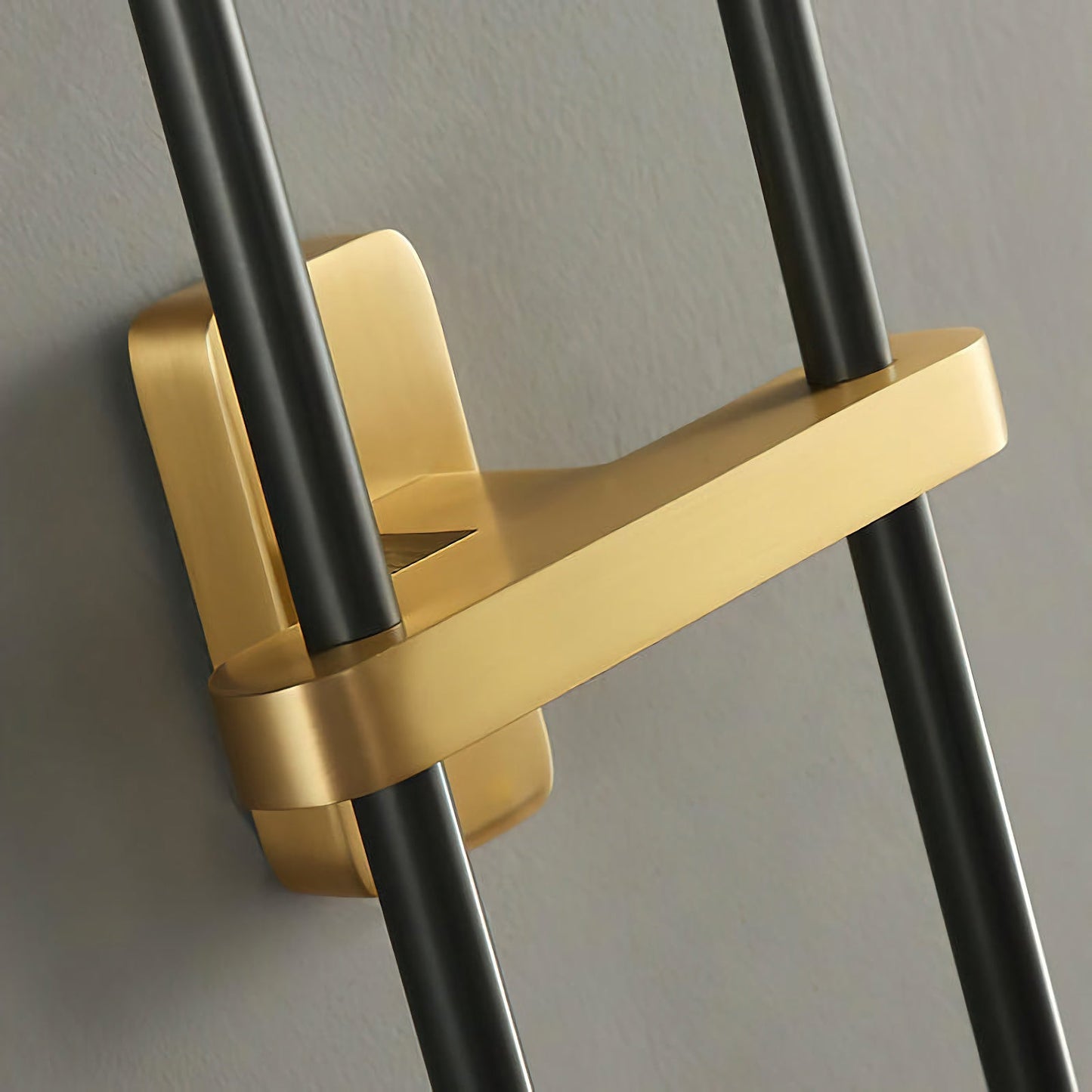 Modern Linear Glass Wall Lamp - Nuvé