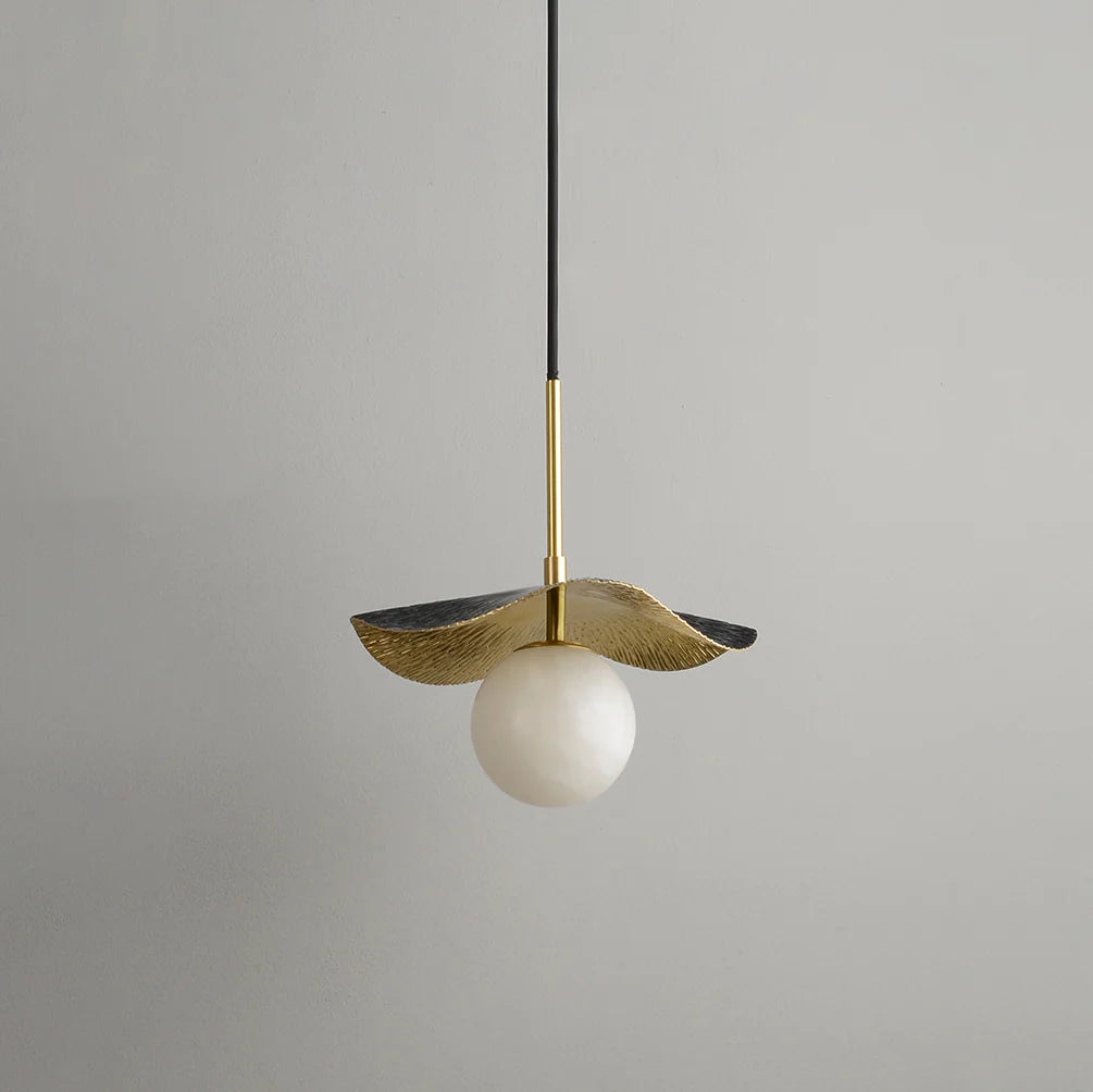 Alabaster Montera Brass Pendant Light - Nuvé