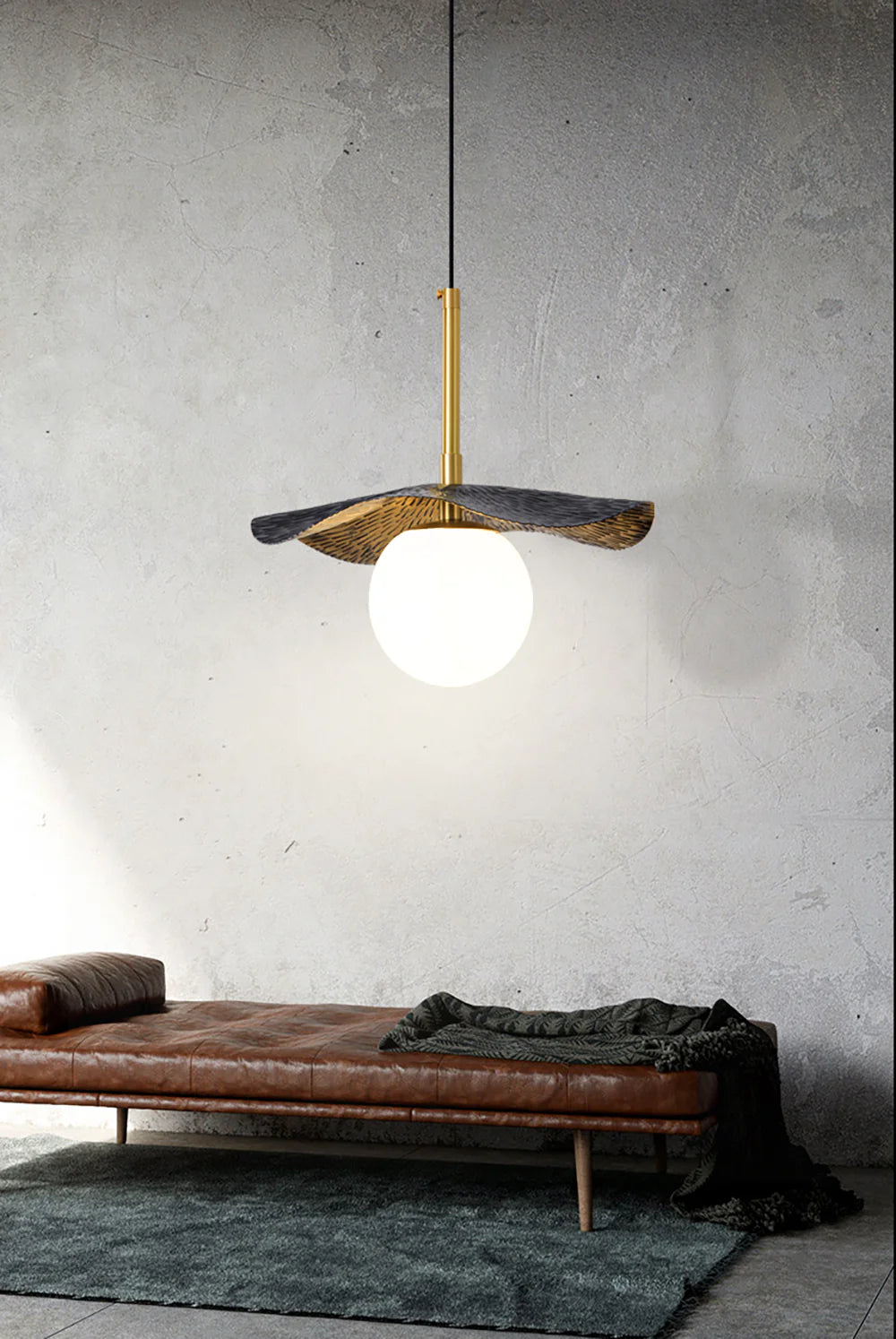 Alabaster Montera Brass Pendant Light - Nuvé
