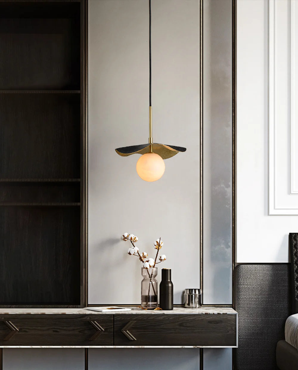 Alabaster Montera Brass Pendant Light - Nuvé