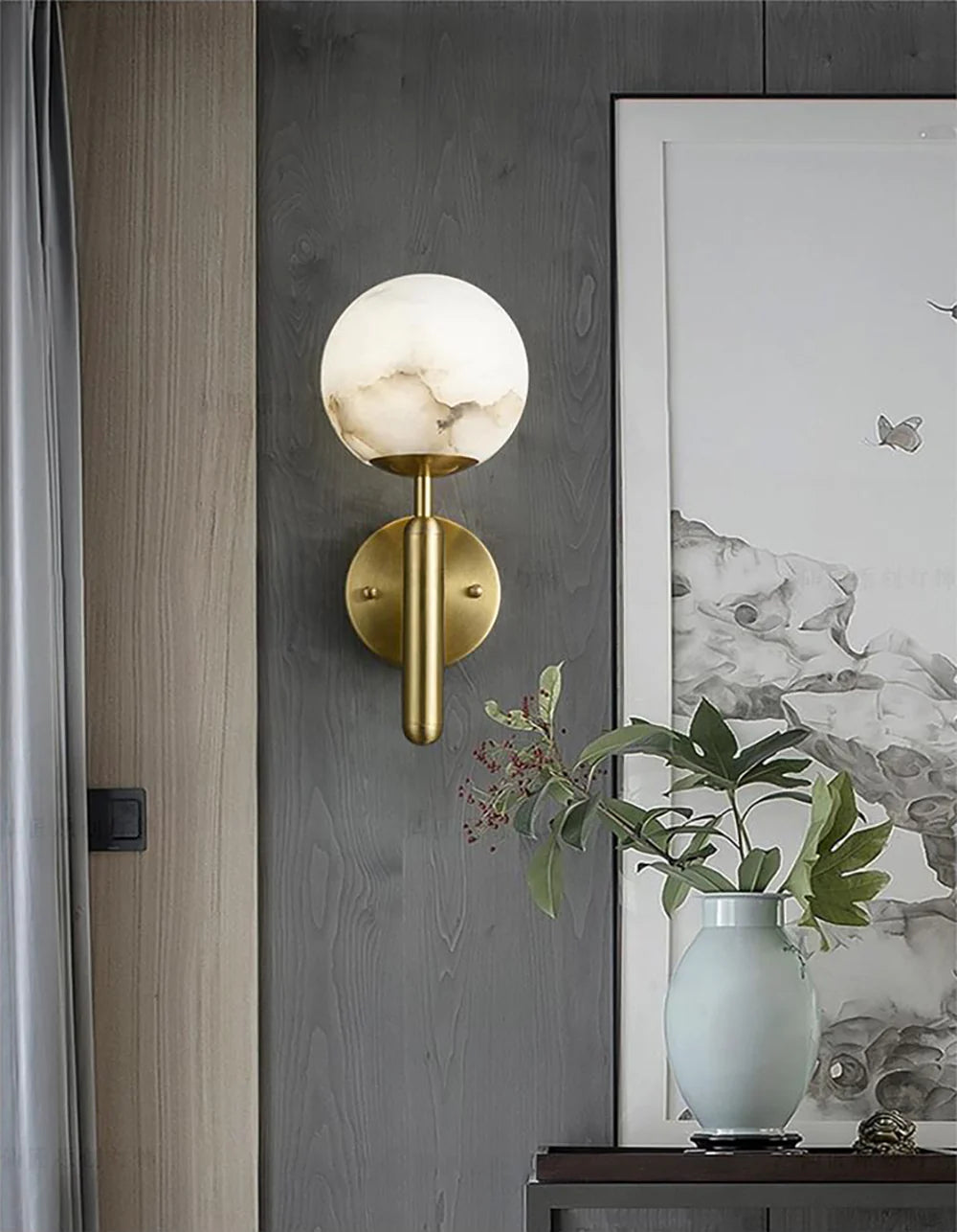 Luxury Alabaster Orbis Wall Lamp - Nuvé