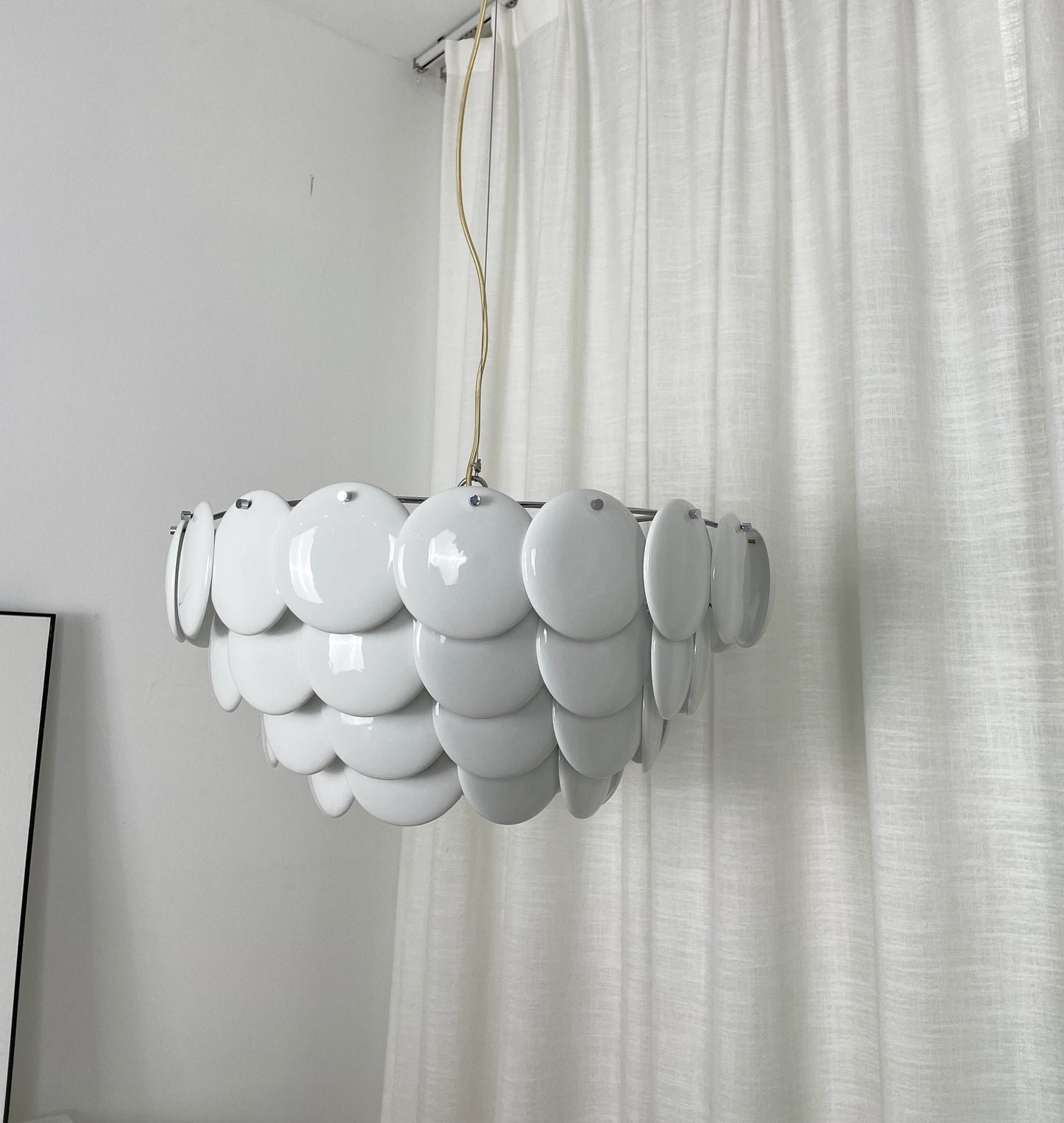 Pembridge White Ceramic Chandelier - Nuvé