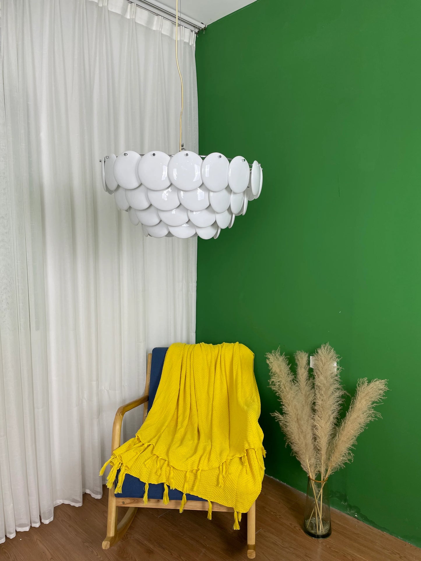 Pembridge White Ceramic Chandelier - Nuvé