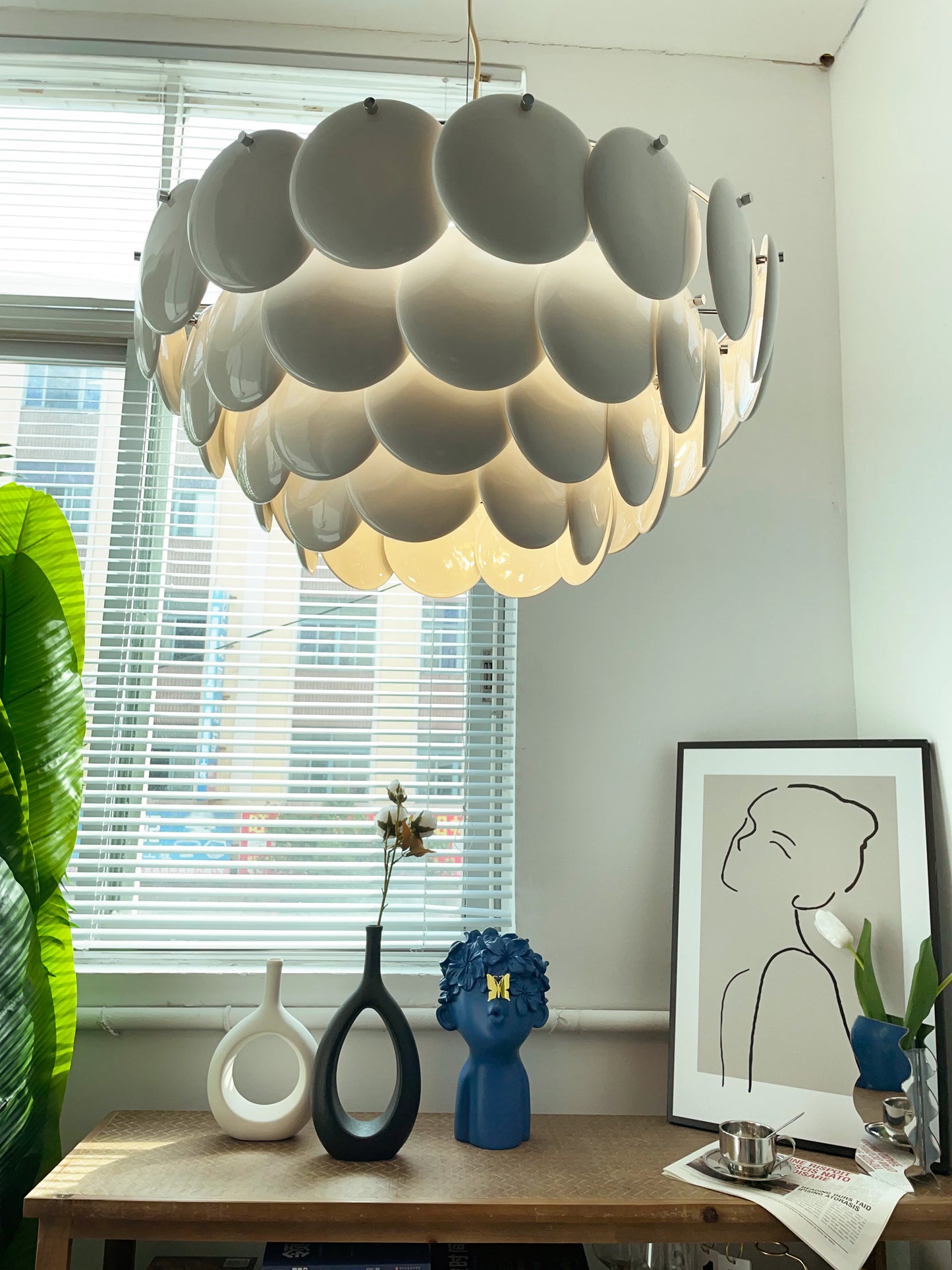 Pembridge White Ceramic Chandelier - Nuvé
