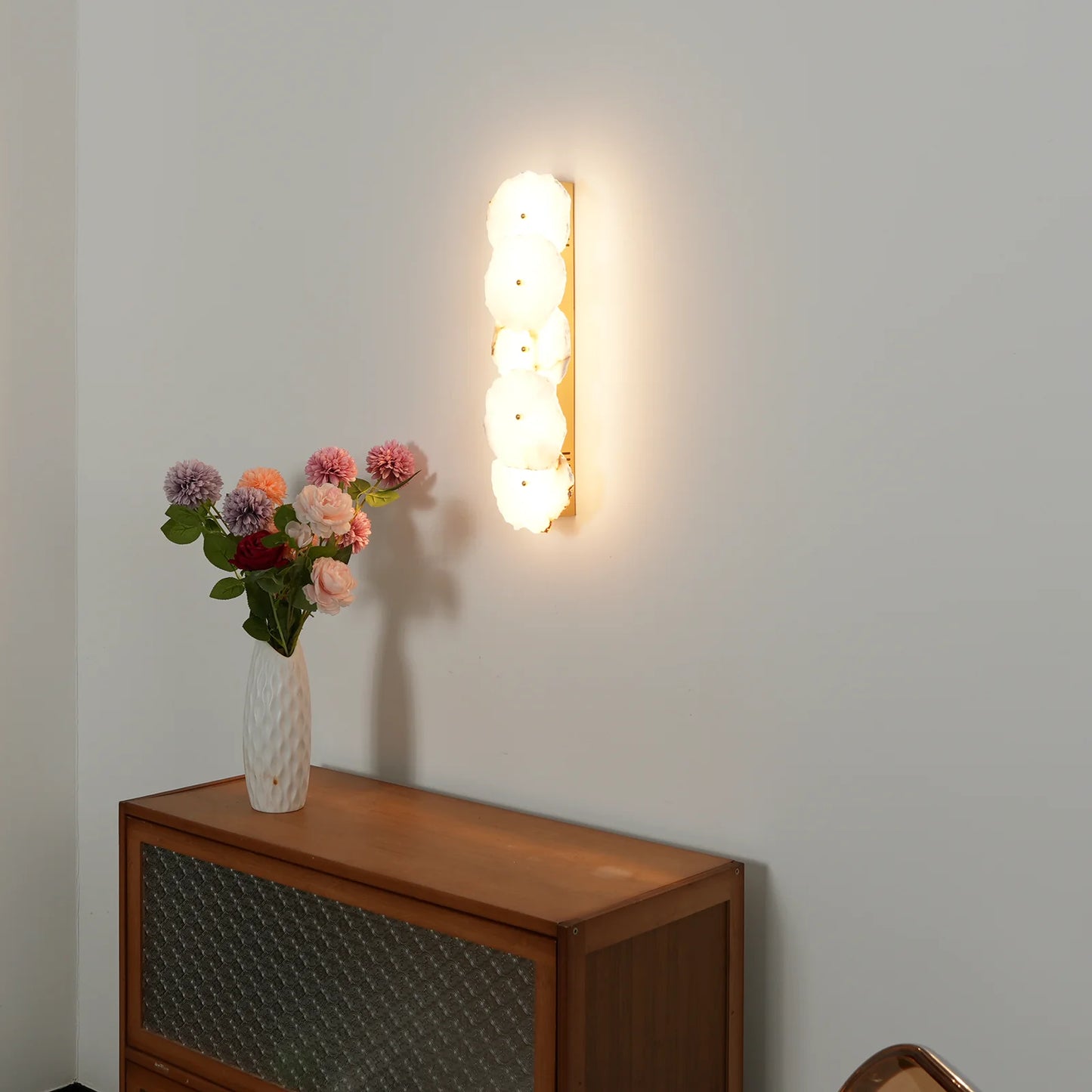 Petra Wall Lamp - Nuvé