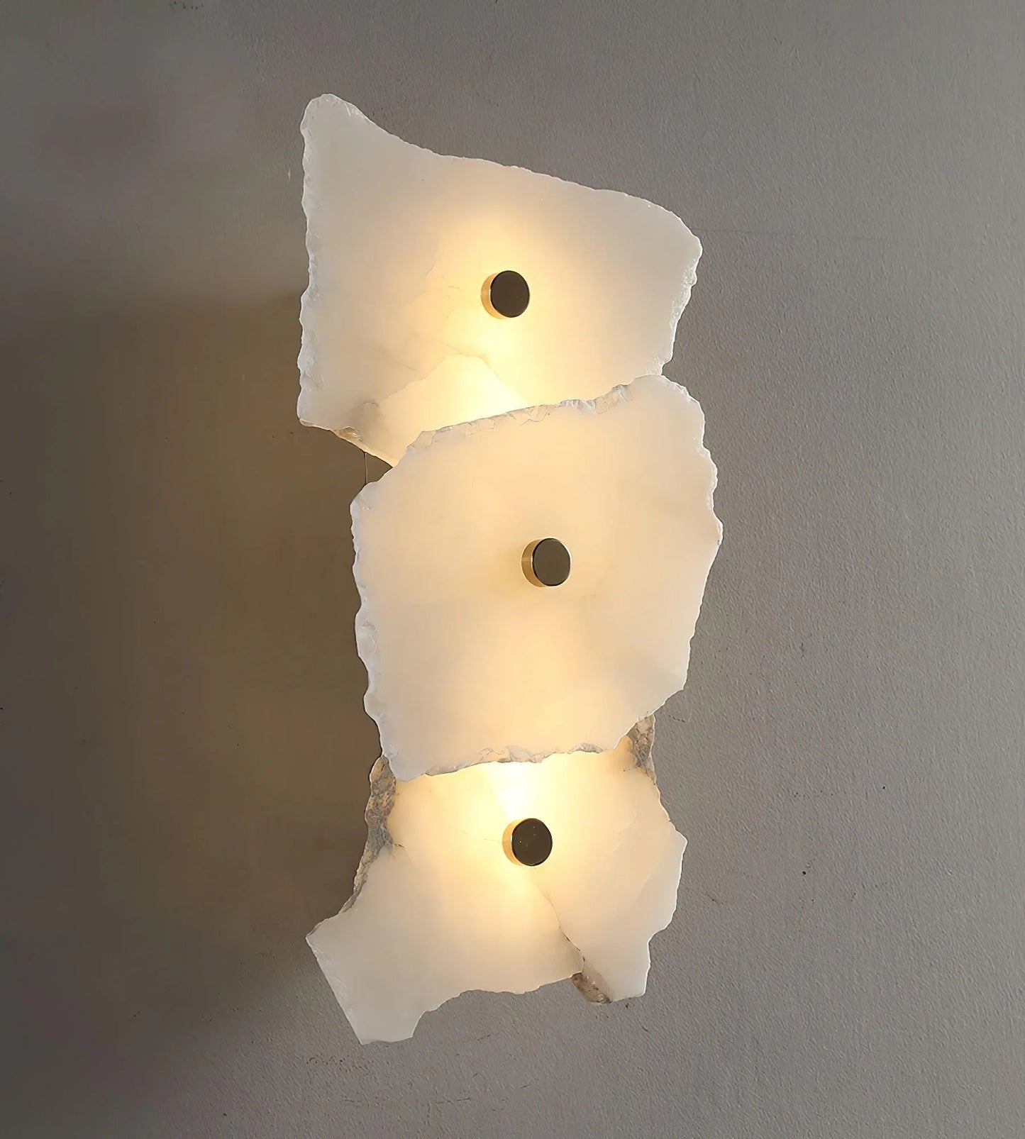 Petra Wall Lamp - Nuvé