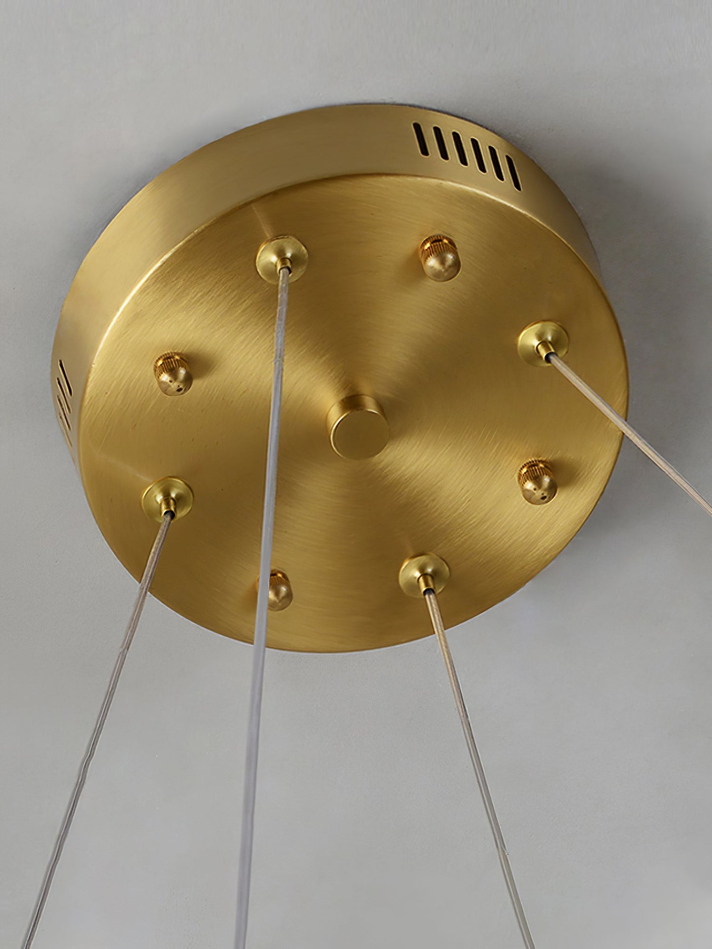 Round Qatar Alabaster Chandelier - Nuvé