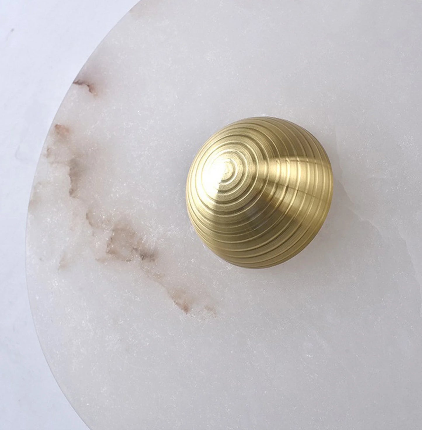 Round Alabaster Wall Lamp - Nuvé