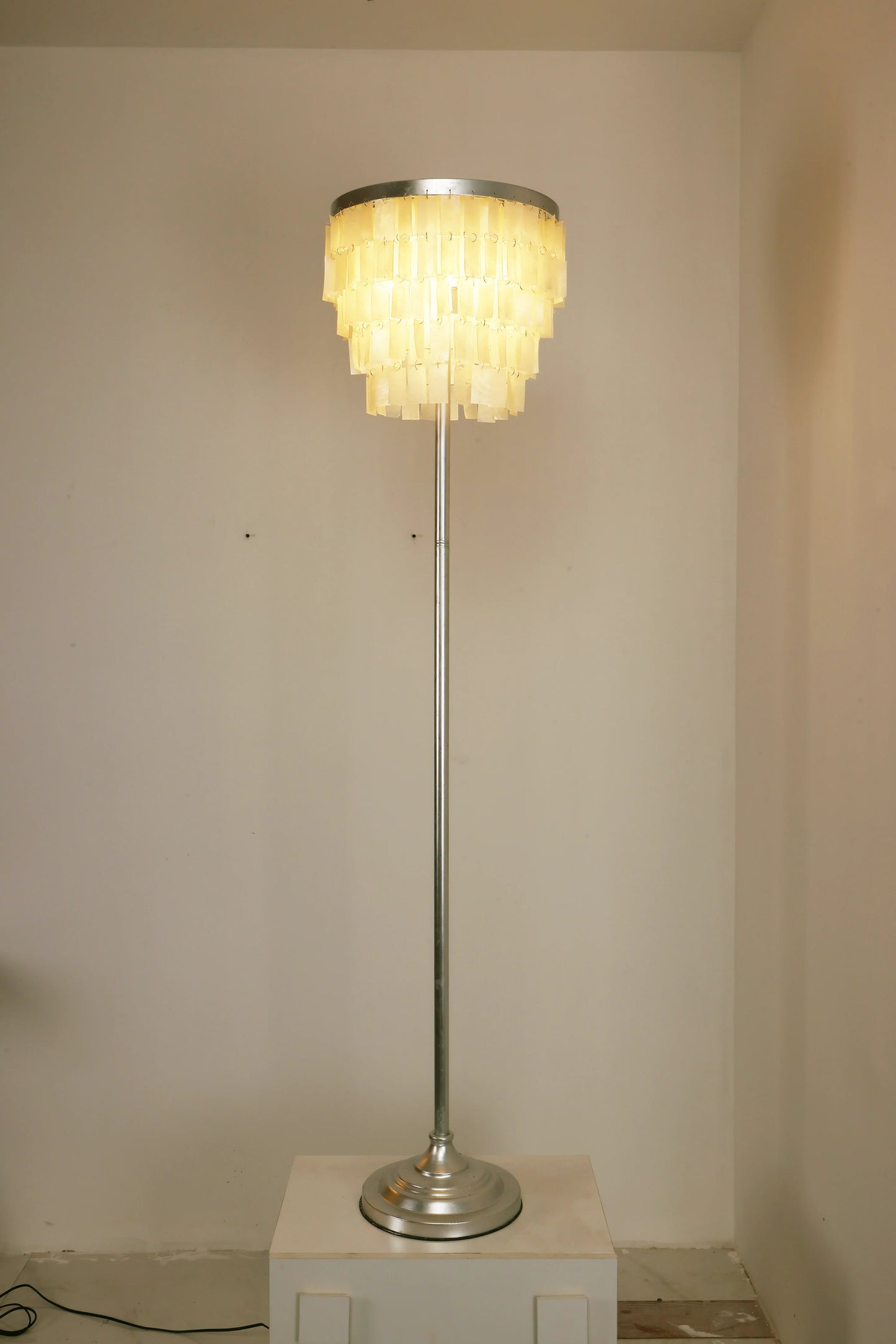 Skye Tiered Floor Lamp - Nuvé