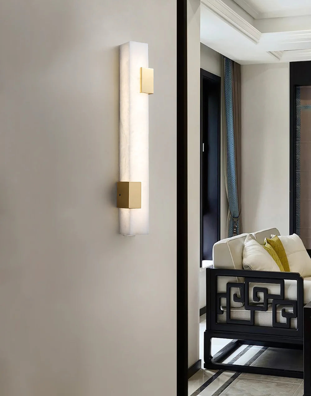 Strip Copper Alabaster Wall Lamp - Nuvé