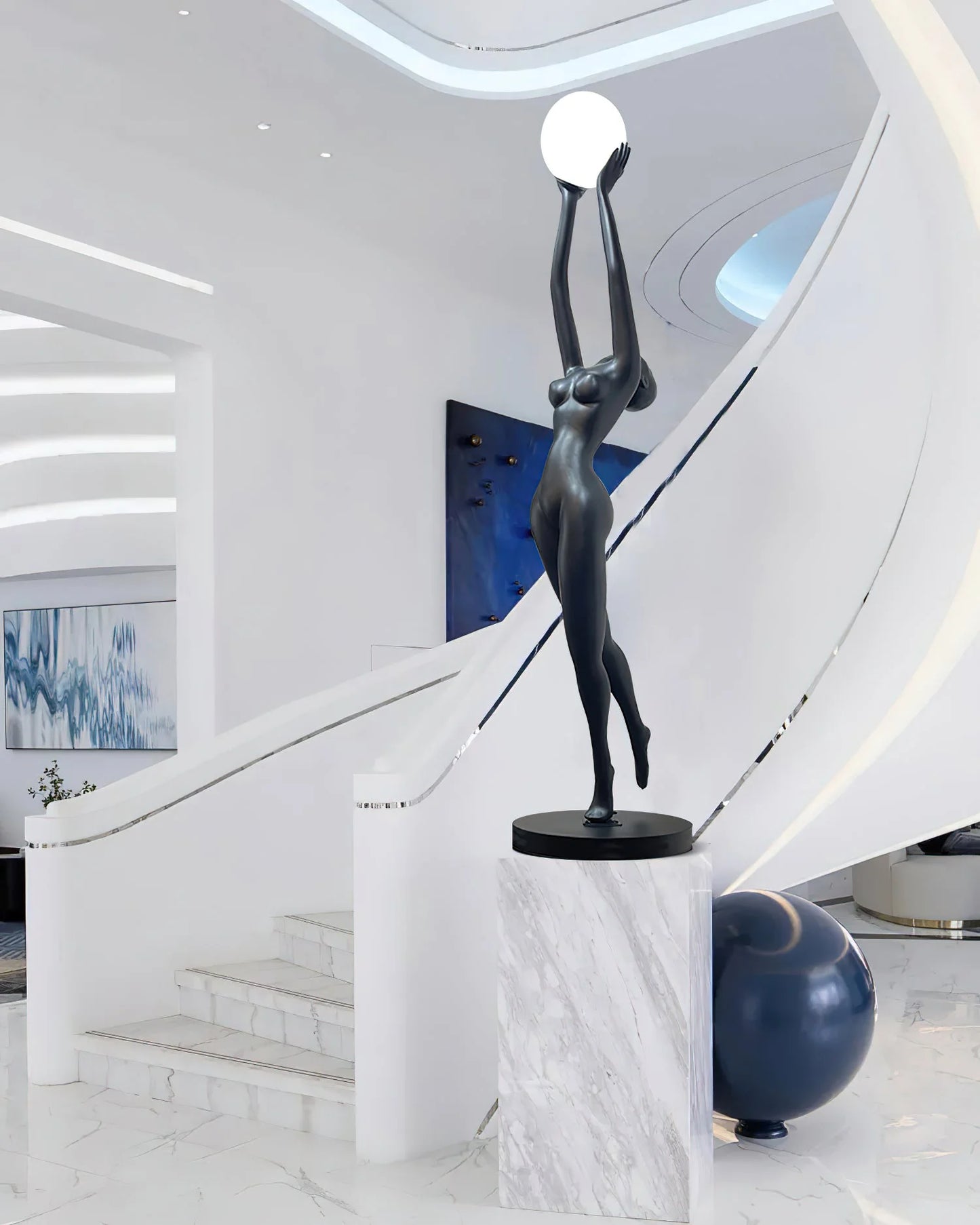 Stursa Sculpture Figure Floor Lamp - Nuvé