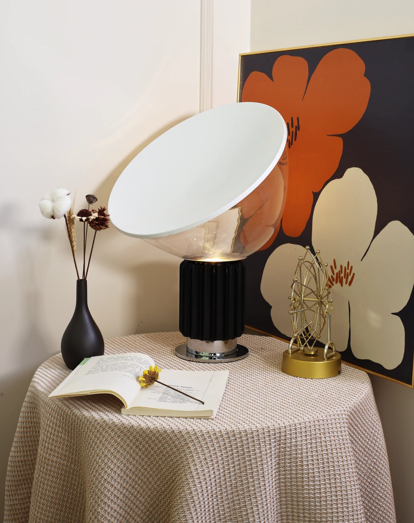 Taccia Glass Table Lamp - Nuvé